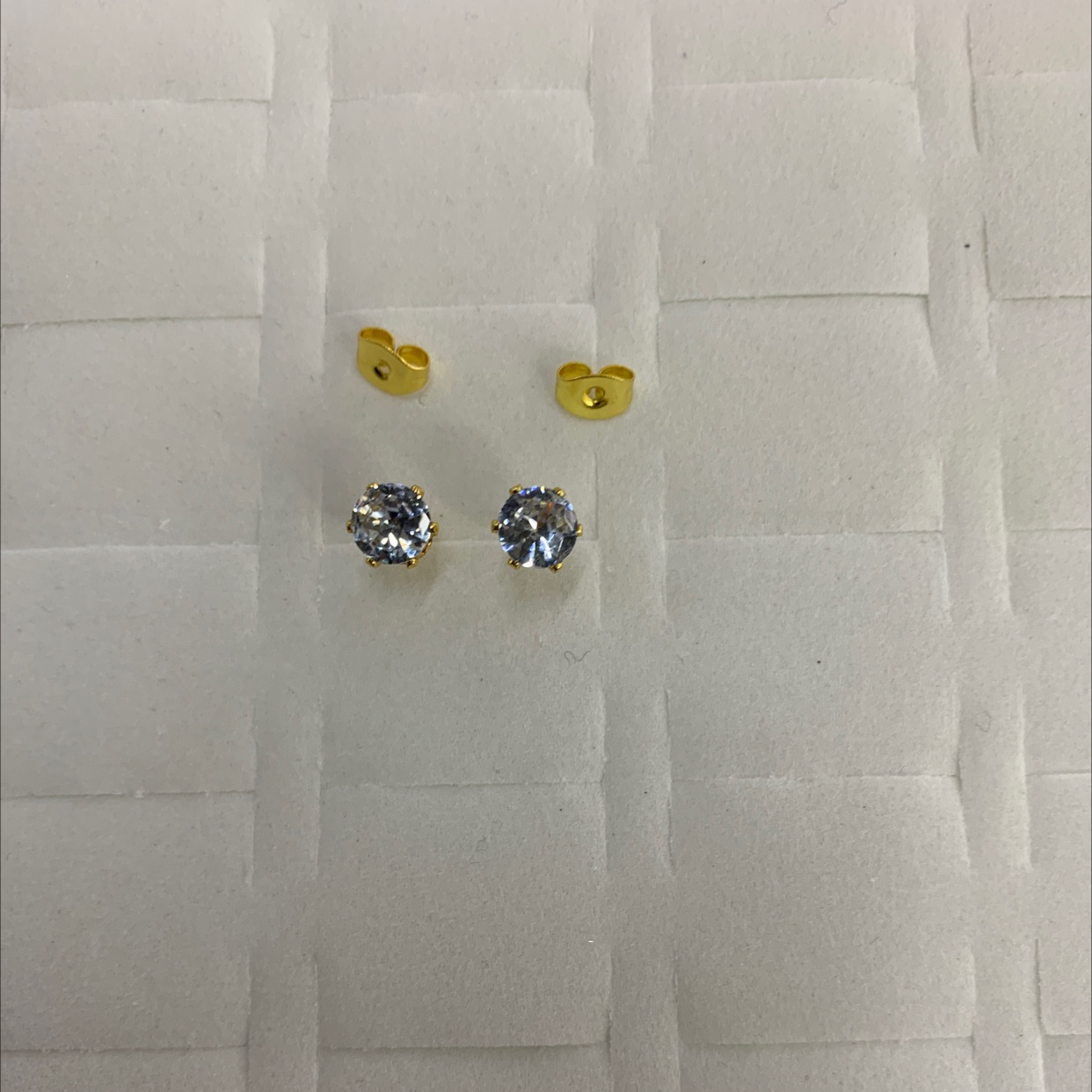 程洁不锈钢材质饰品批发时尚潮流休闲气质高雅个性十足修身韩版不锈钢耳钉详情图4