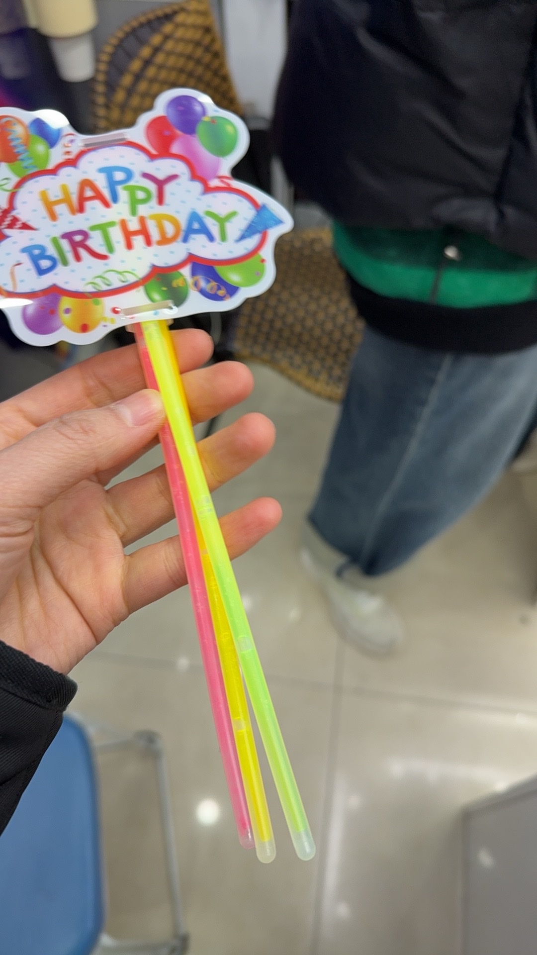 新款生日快乐氛围感道具发光棒应援棒手持生日小派对详情3