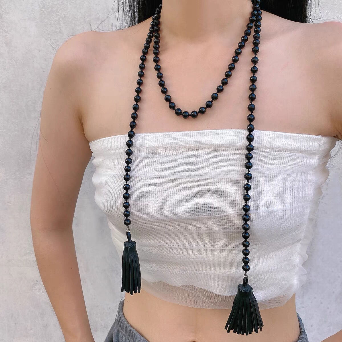 Black pearl long necklace, leather tassels, retro Chinese style, multiple ways to wear, multi-layer collarbone chain, sweater chain, neck chain, accessories detail image 5