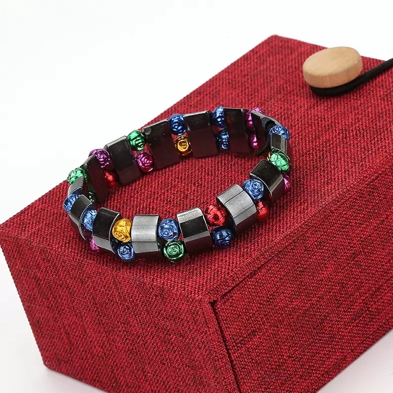 黑胆石半月玫瑰花手串 精致手链 佩戴舒适 时尚饰品 男女通用款手链