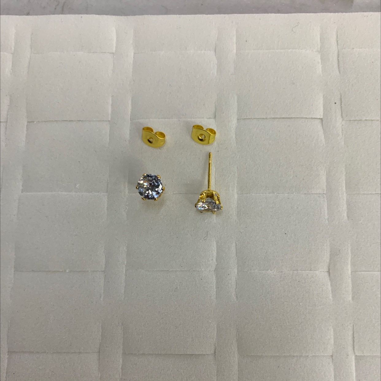 程洁不锈钢材质饰品批发时尚潮流休闲气质高雅个性十足修身韩版不锈钢耳钉