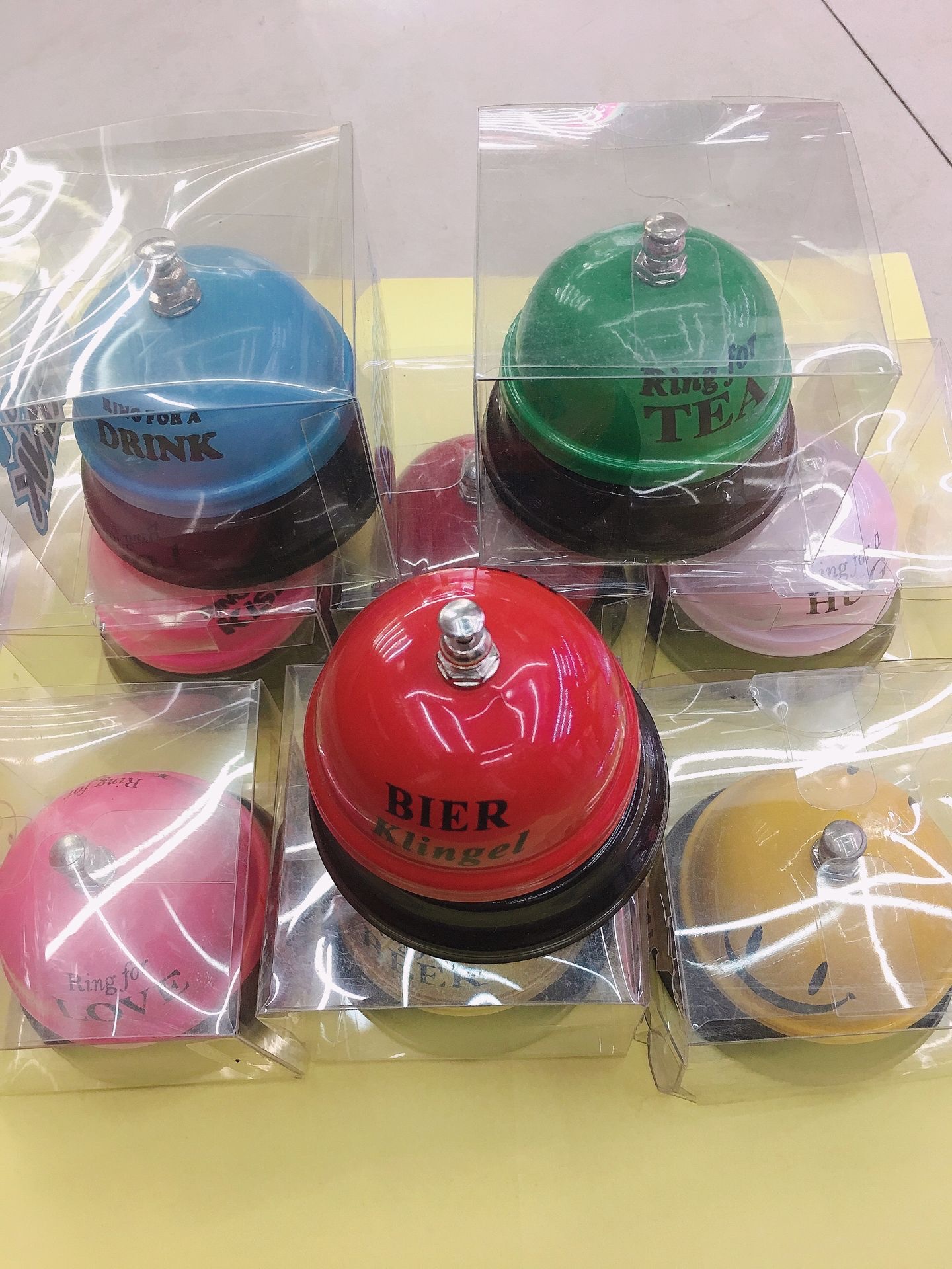 主题儿童玩具 摇铃，铃铛 圣诞铃铛，玩具礼物 安全无毒 
散装都可.以上价格以OPP袋包装为准。1112222产品图