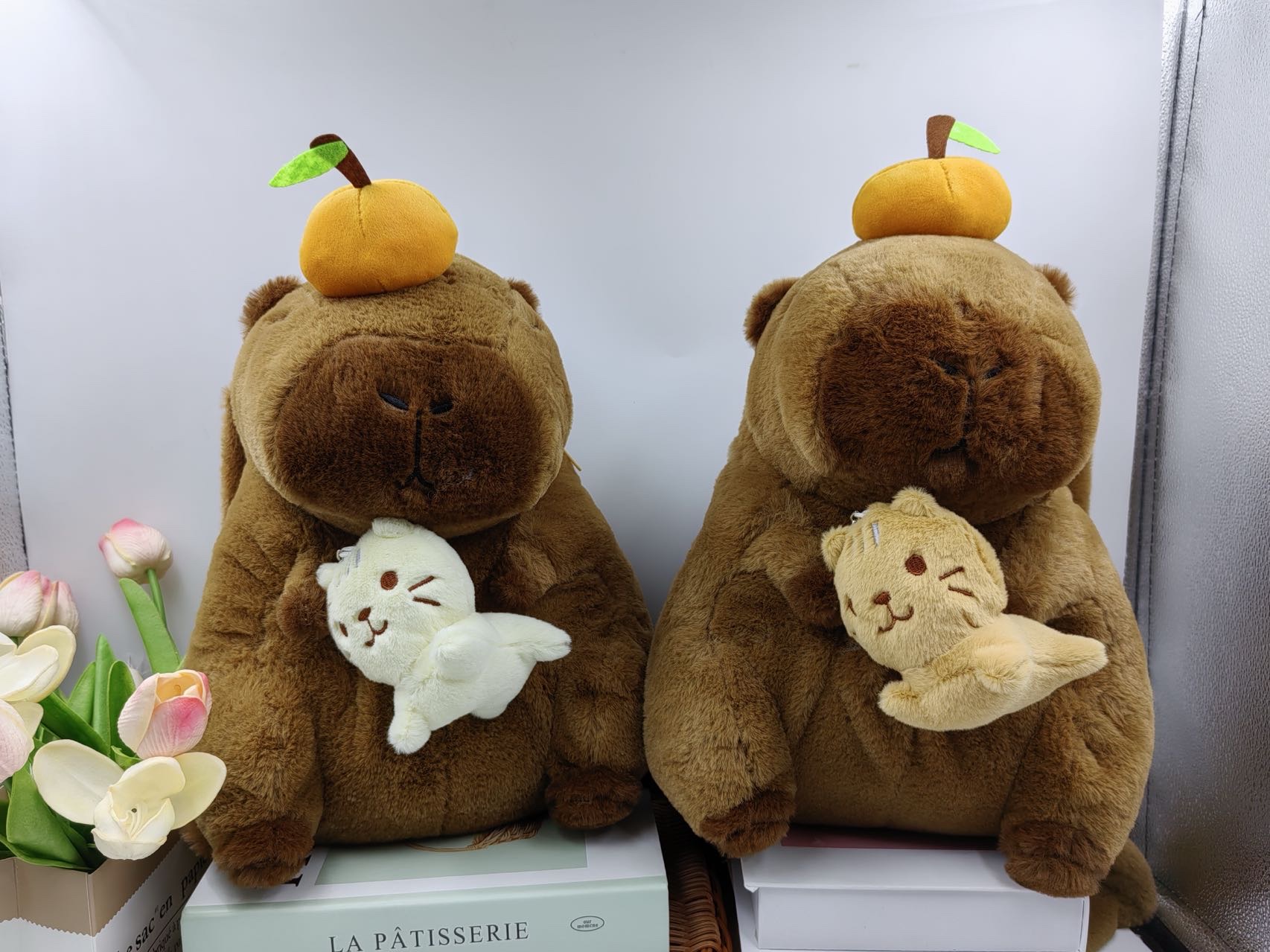 Cross-border wholesale Capibara backpack dolls, cute backpacks, capybara schoolbags, popular plush backpack figurines pic 3