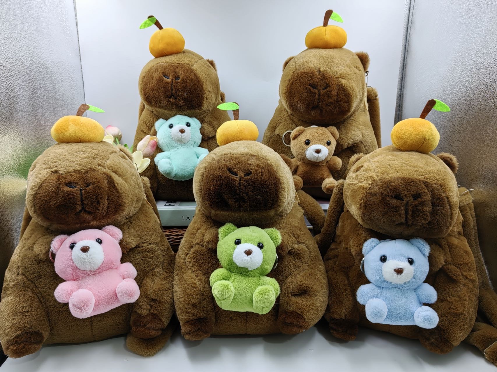 Cross-border wholesale Capibara backpack dolls, cute backpacks, capybara schoolbags, popular plush backpack figurines pic 2