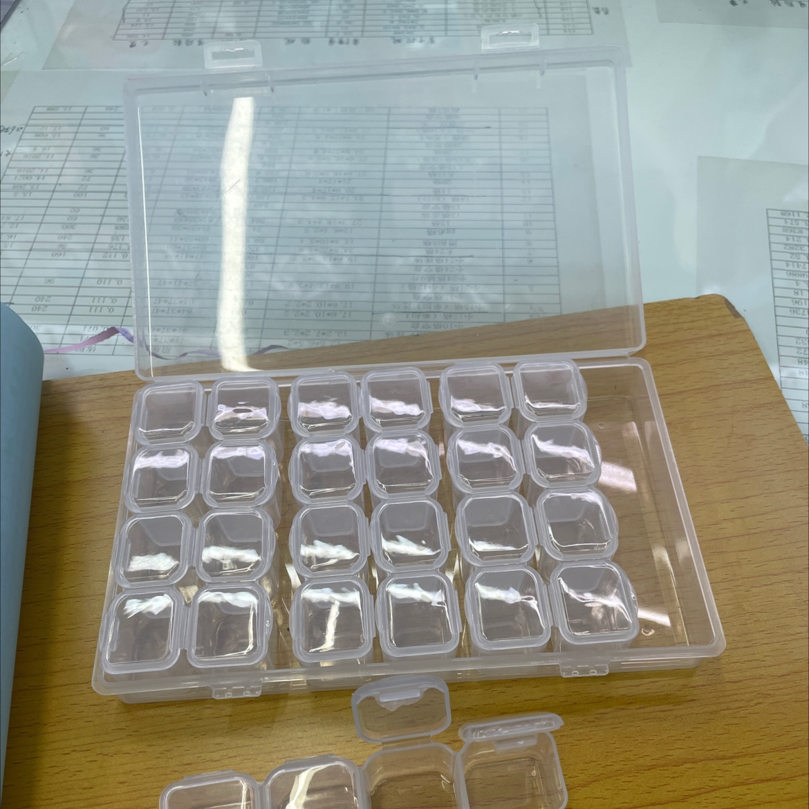 The rice bead storage box is for storing pills Specification image