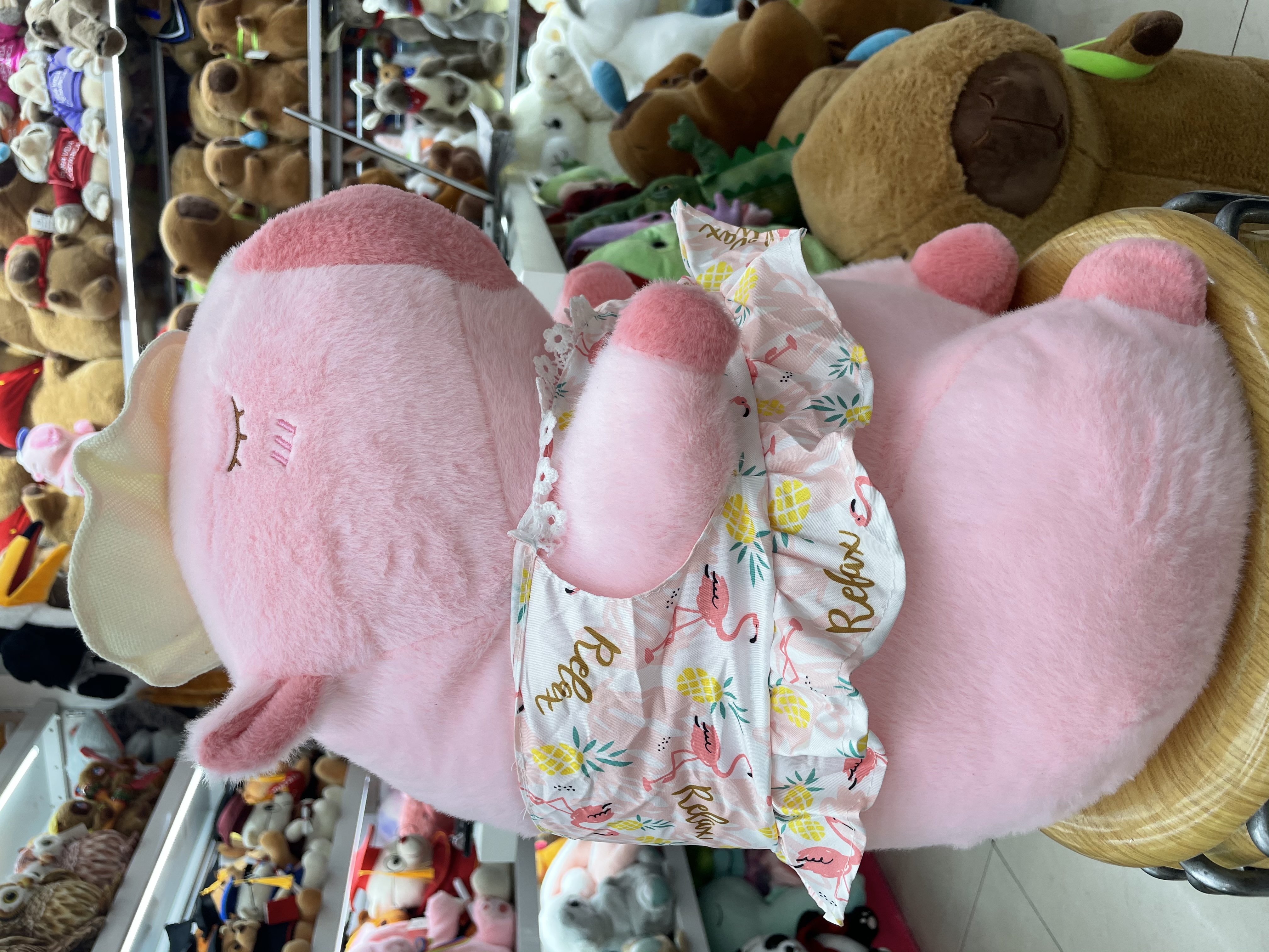 Kapibala plush toys, dolls, soft cushions, soothing sleep companions, suitable as children's gifts Specification image