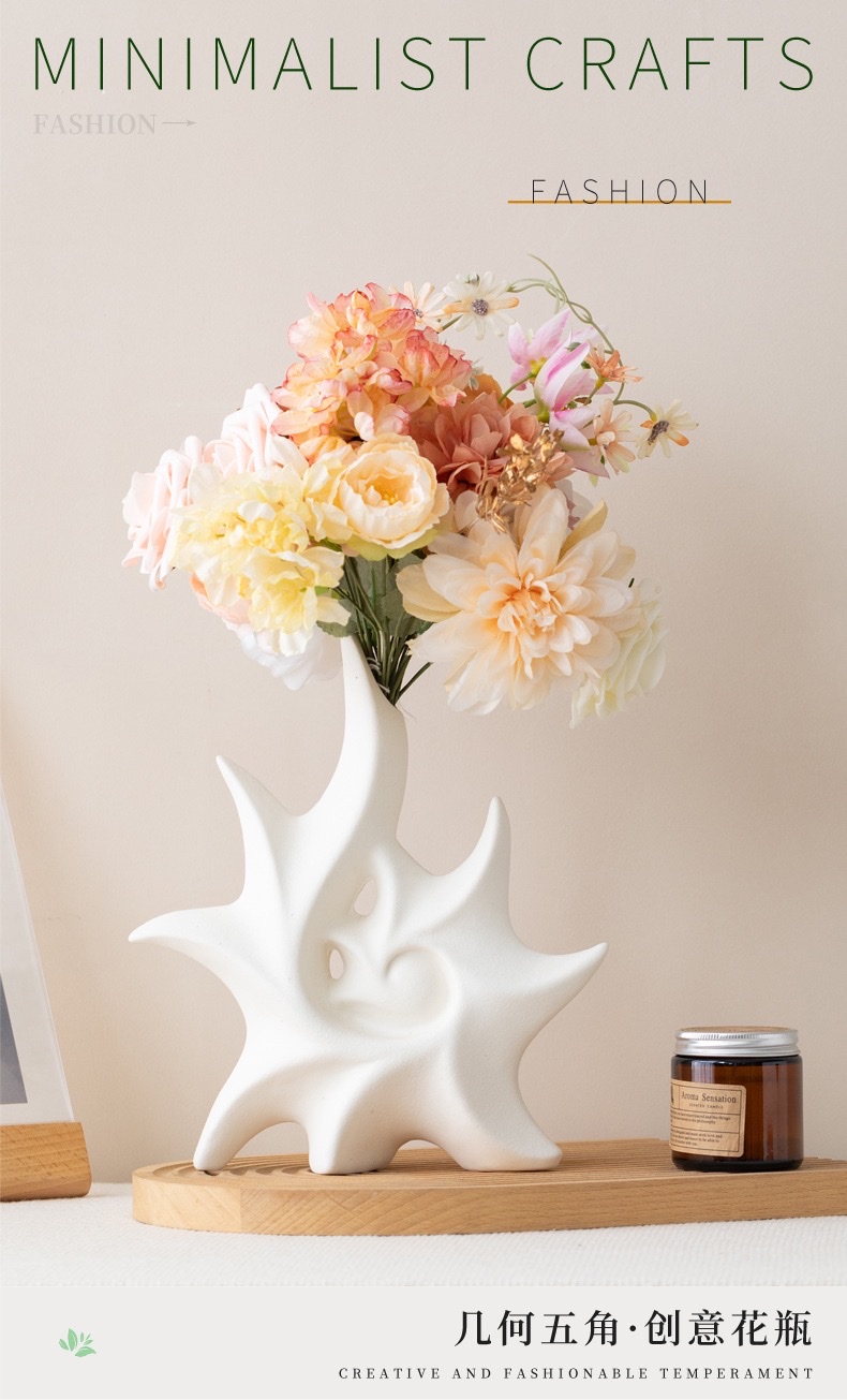 Ceramic decorative vase, modern and simple handicraft details Picture