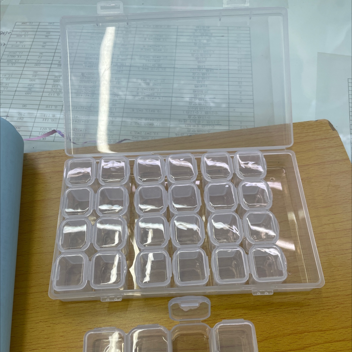 The rice bead storage box is for storing pills Application Scenario