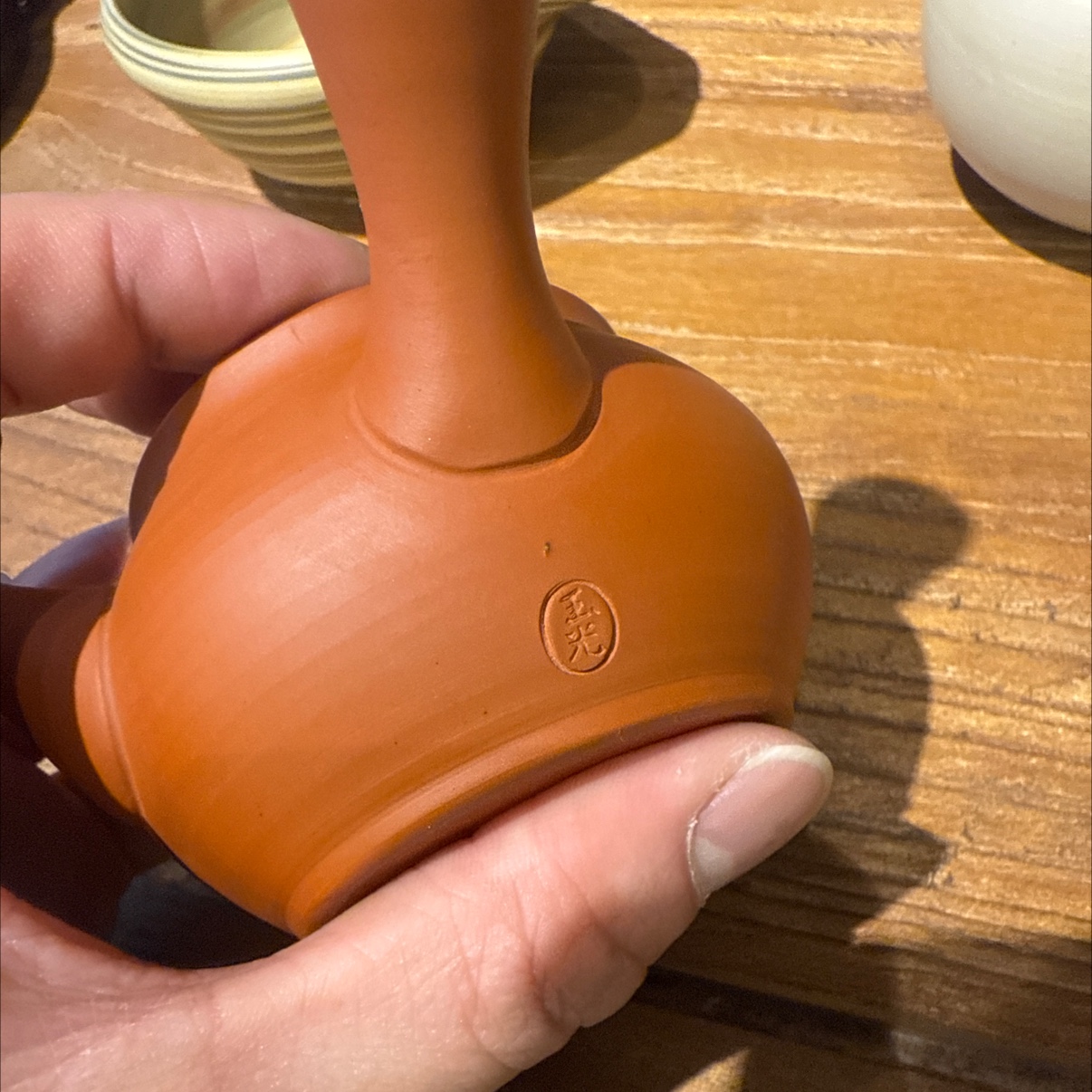 日本常滑烧玉光窑梅原广隆手作 朱泥横手侧把日式泡茶急须壶茶壶茶壶茶壶茶壶白底实物图