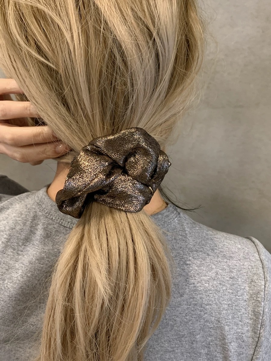 Shiny silk high-end fat intestine circle, pig large intestine hair rope, lazy bun head, low ponytail head rope, regular large intestine hair circle, hair circle, mesh large intestine hair circle detail image 4