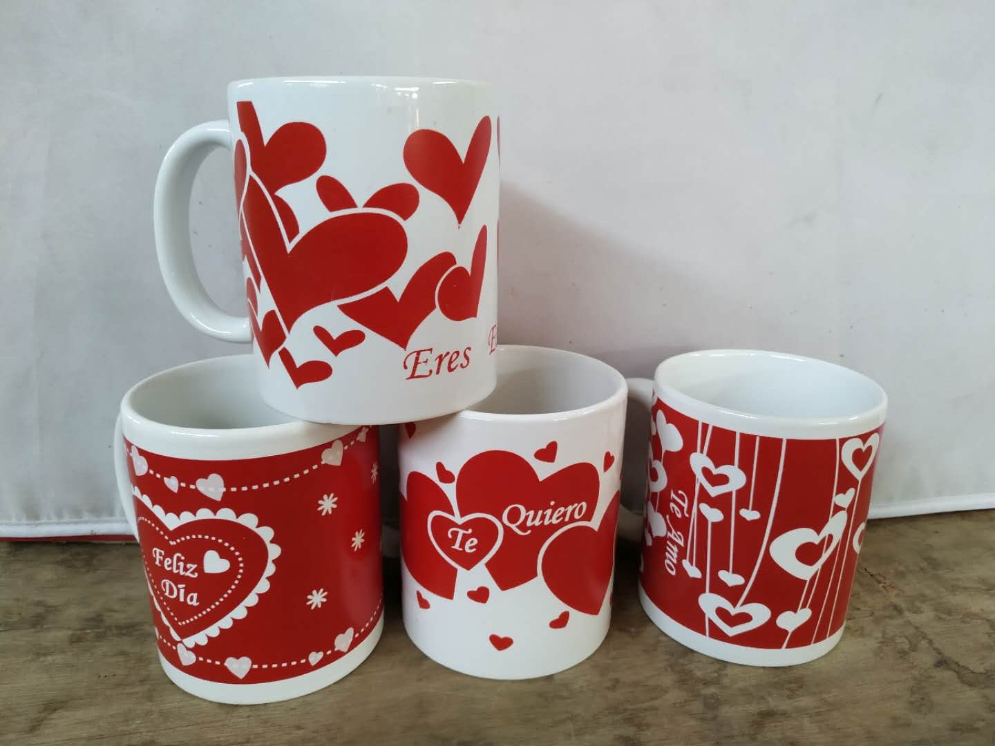 陶瓷工艺品实物图