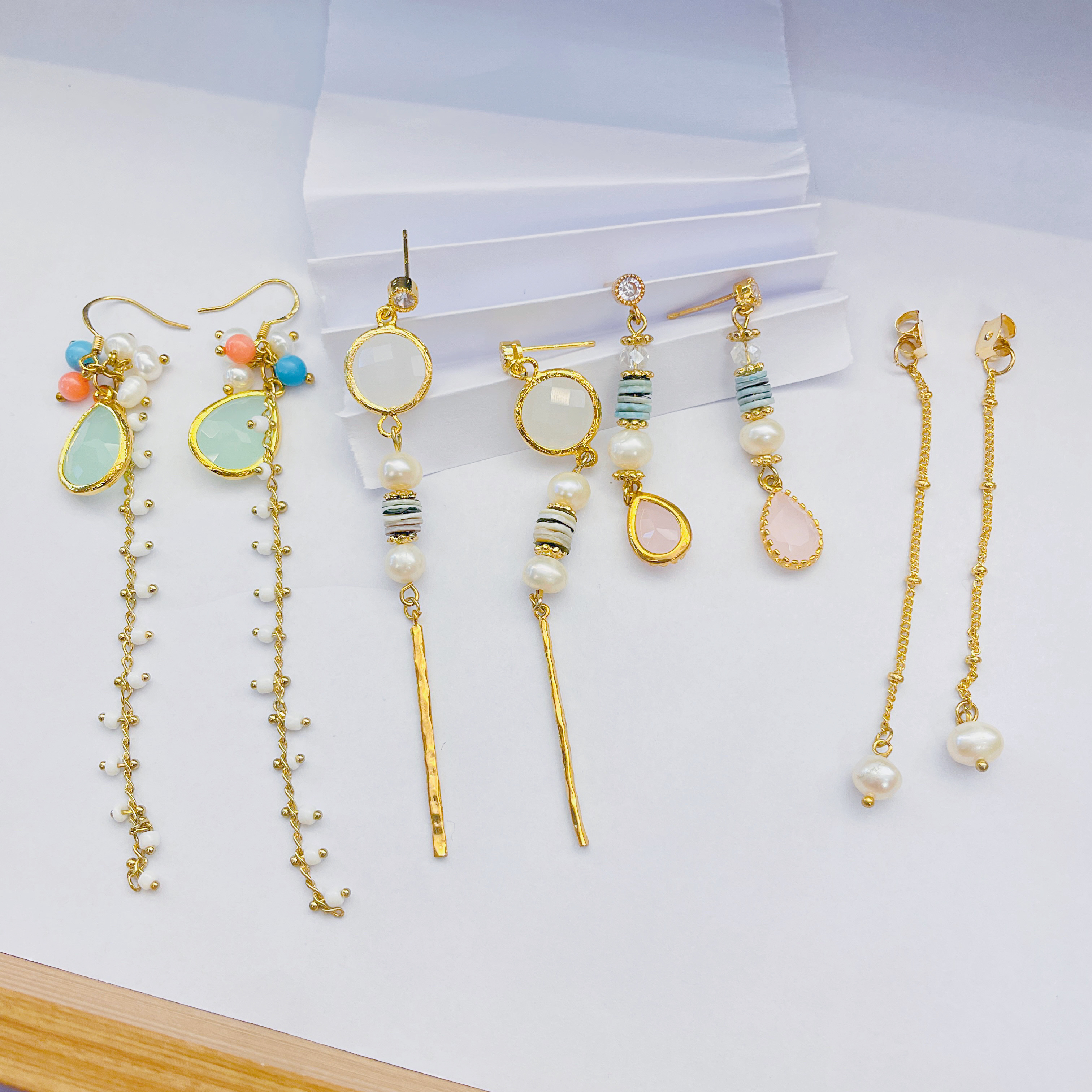 New Chinese-style national trend retro jewelry, enamel, niche titanium steel earrings, oil drip tassels, pearl, ancient-style earrings, stainless steel earrings