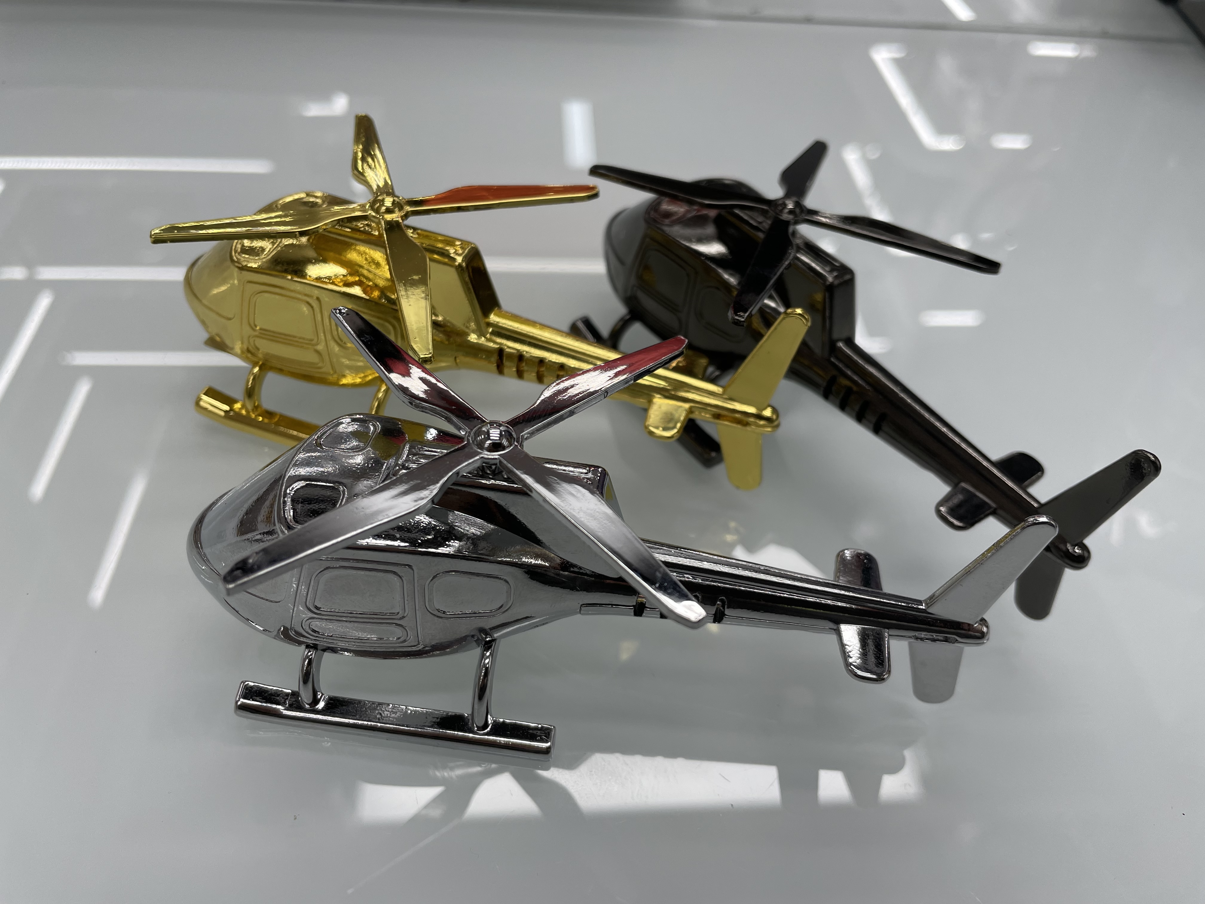 Exquisite alloy ornaments, helicopter ornaments, helmet ornaments, Jesus ornaments, scenic spot ornaments, bronze ornaments