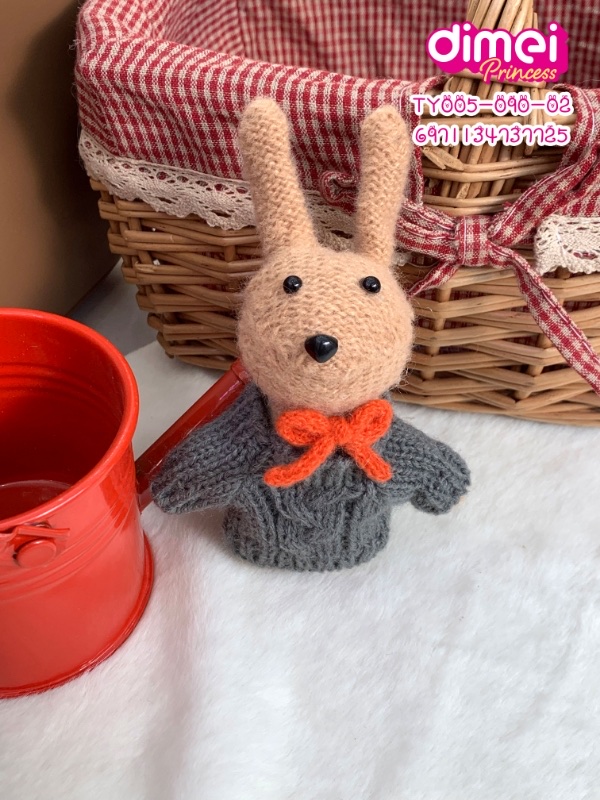 小兔子挂件毛绒穿衣服潮流款详情图6