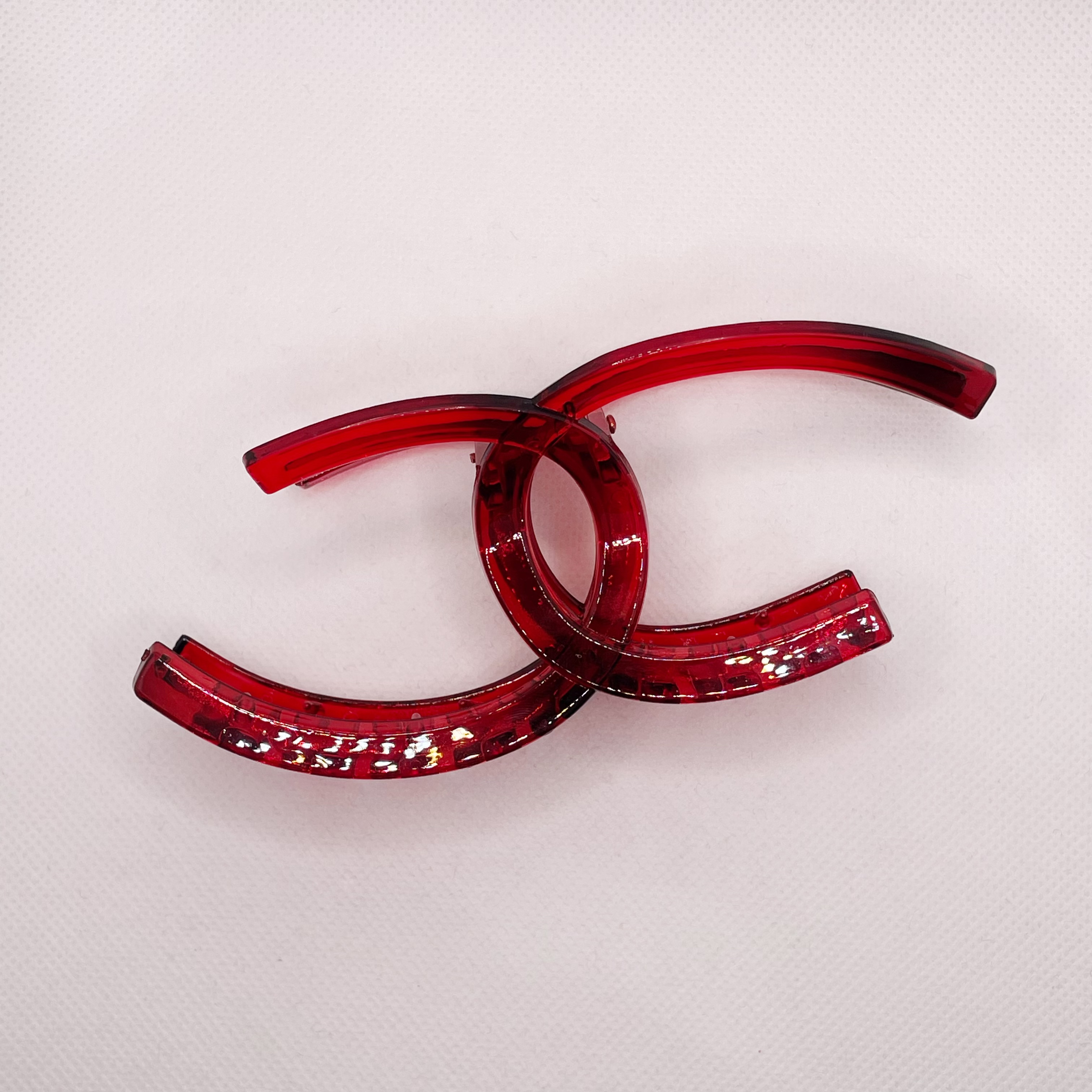 Simple solid color, individual and fashionable X-shaped girl style, rose pink grab clip, fragrant black and white lazy plate hair clip, shark clip Specification image