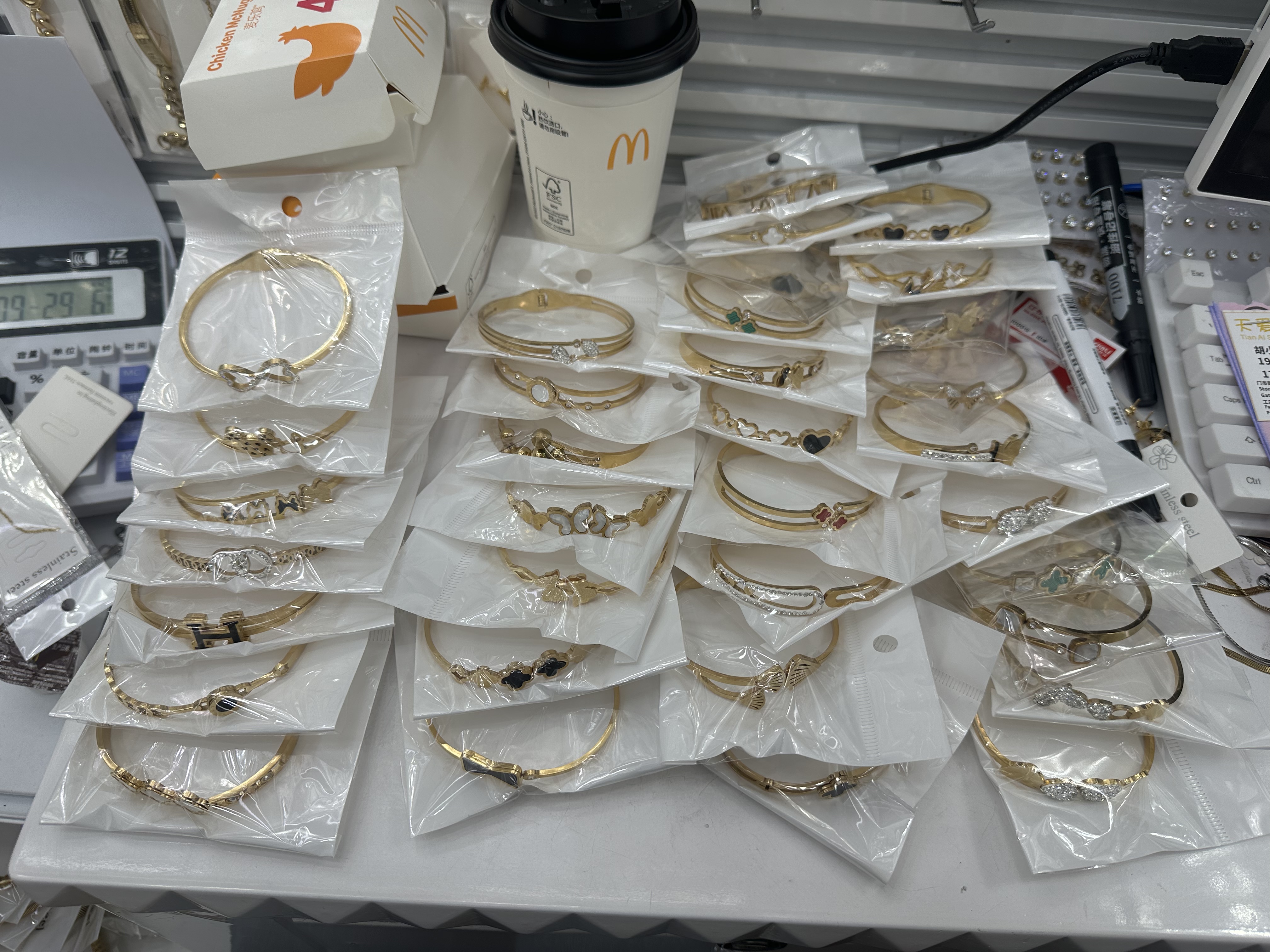 Titanium steel stainless steel bracelet, a high-end bracelet, is a fashionable and trendy accessory. It is anti-fading, wear-resistant and durable detail image 4