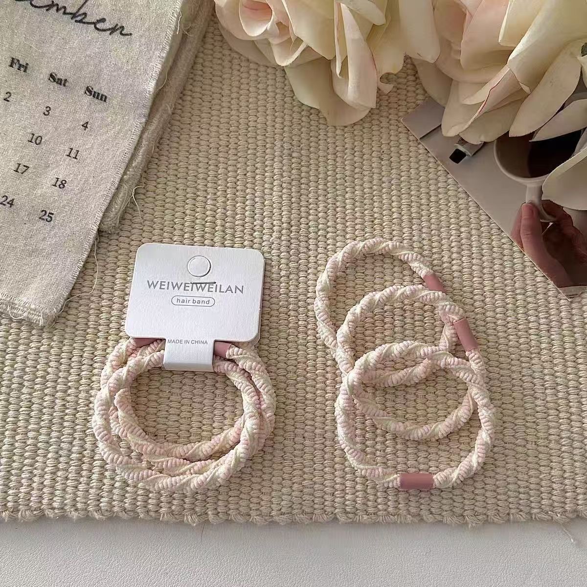 Korean-style women's hair tie, hair band, hair tie, simple and fashionable hair accessory, hair care decoration, elegant and long-lasting, elastic and won't damage hair. Hair tie and hair accessory detail image 10