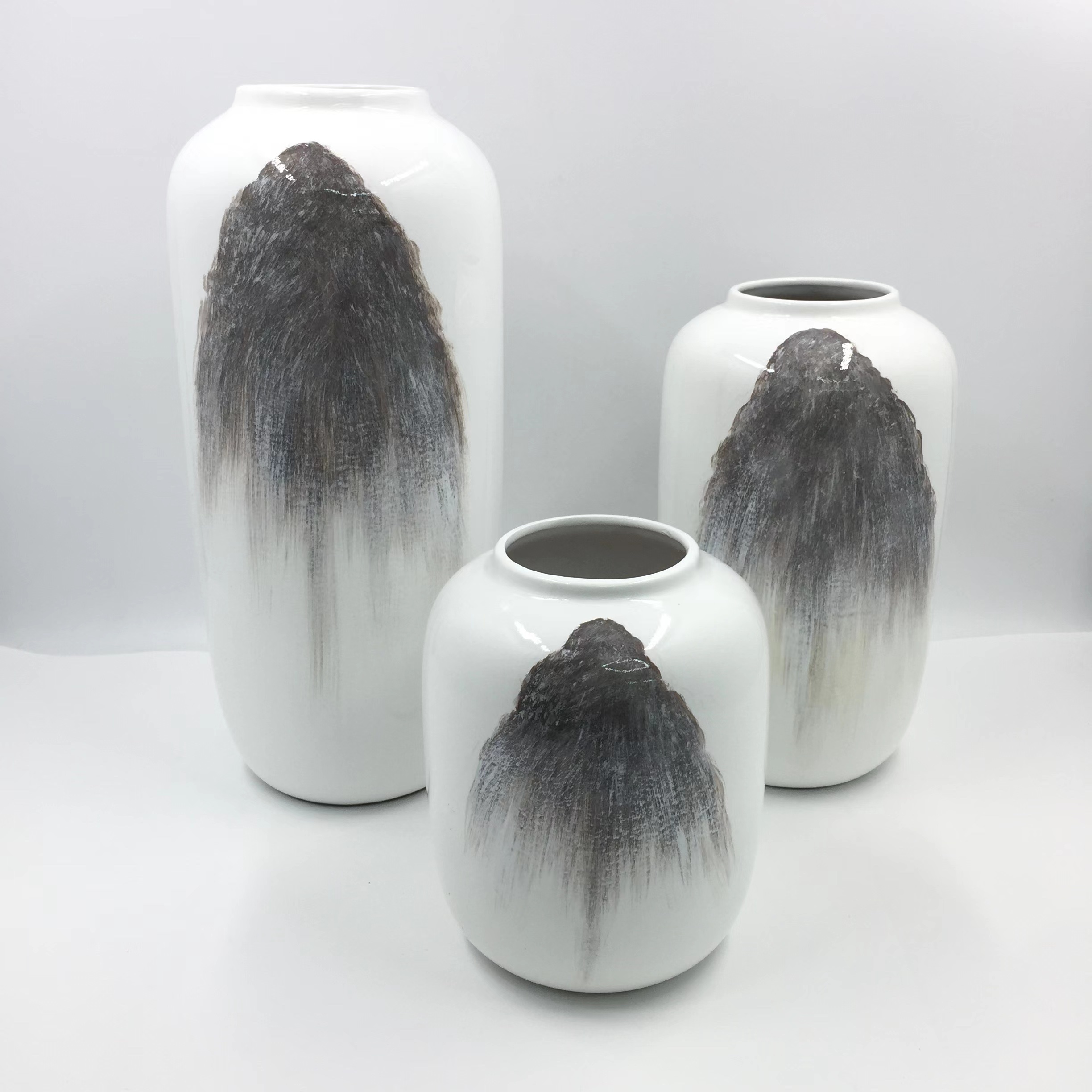 New Chinese-style ceramic vase model room, hand-painted flower arrangement, coffee table, antique display stand, decorative items, ceramic handicrafts and ornaments Application Scenario