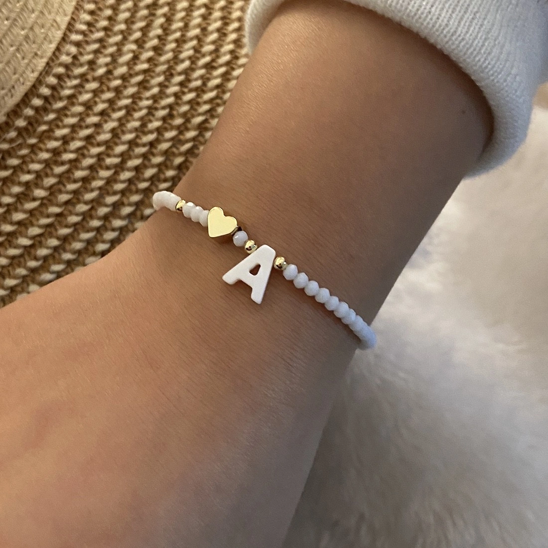 European and American cross-border English 26-letter shell beaded bracelet necklace, metal heart design sense bracelet, Amazon detail image 9