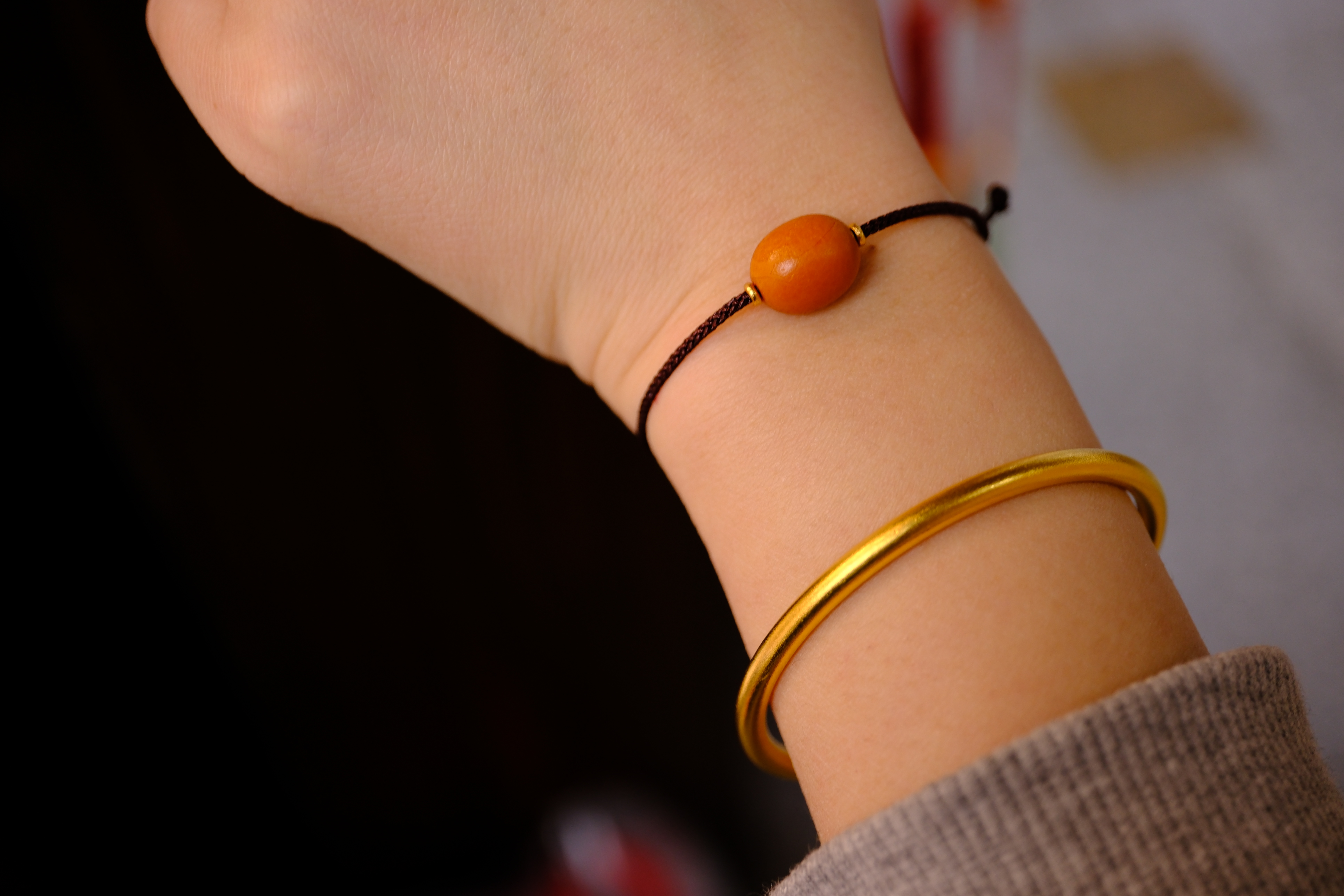 老蜜蜡手工编绳手链沉香多用款百搭
夏天必备款精致时尚百搭
