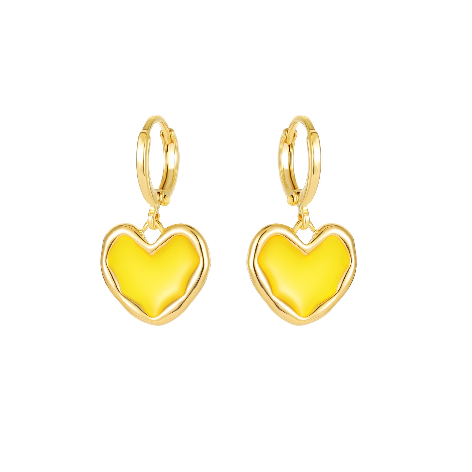 The earrings, stud earrings and other accessories are exquisite, fashionable and durable. The earrings are of the peach heart Spring style, oil-dripping, fashionable, playful and high-end Item Picture