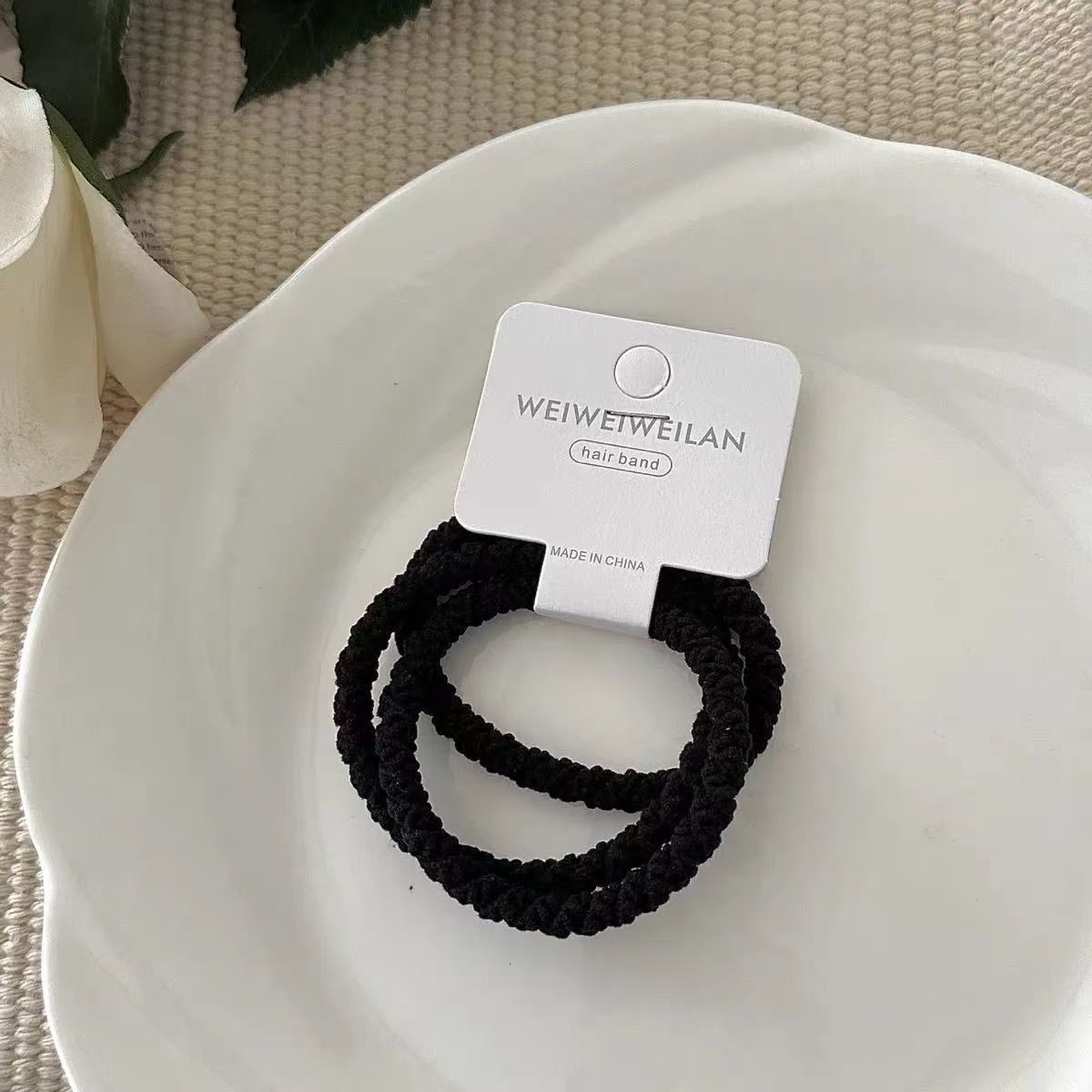 Korean-style women's hair tie, hair band, hair tie, simple and fashionable hair accessory, hair care decoration, elegant and long-lasting, elastic and won't damage hair. Hair tie and hair accessory detail image 2