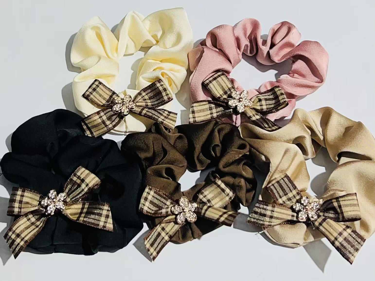 蝴蝶结大肠发圈头绳 高级感饰品 发饰女士优雅气质头饰 发圈时尚潮流发饰饰品饰品