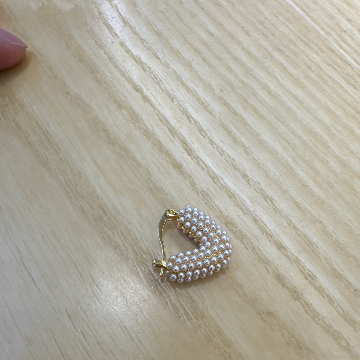 玫瑰金磨砂耳钉 高贵典雅耳环 饰品女士耳饰 简约时尚耳饰品 精致耳环饰品细节图