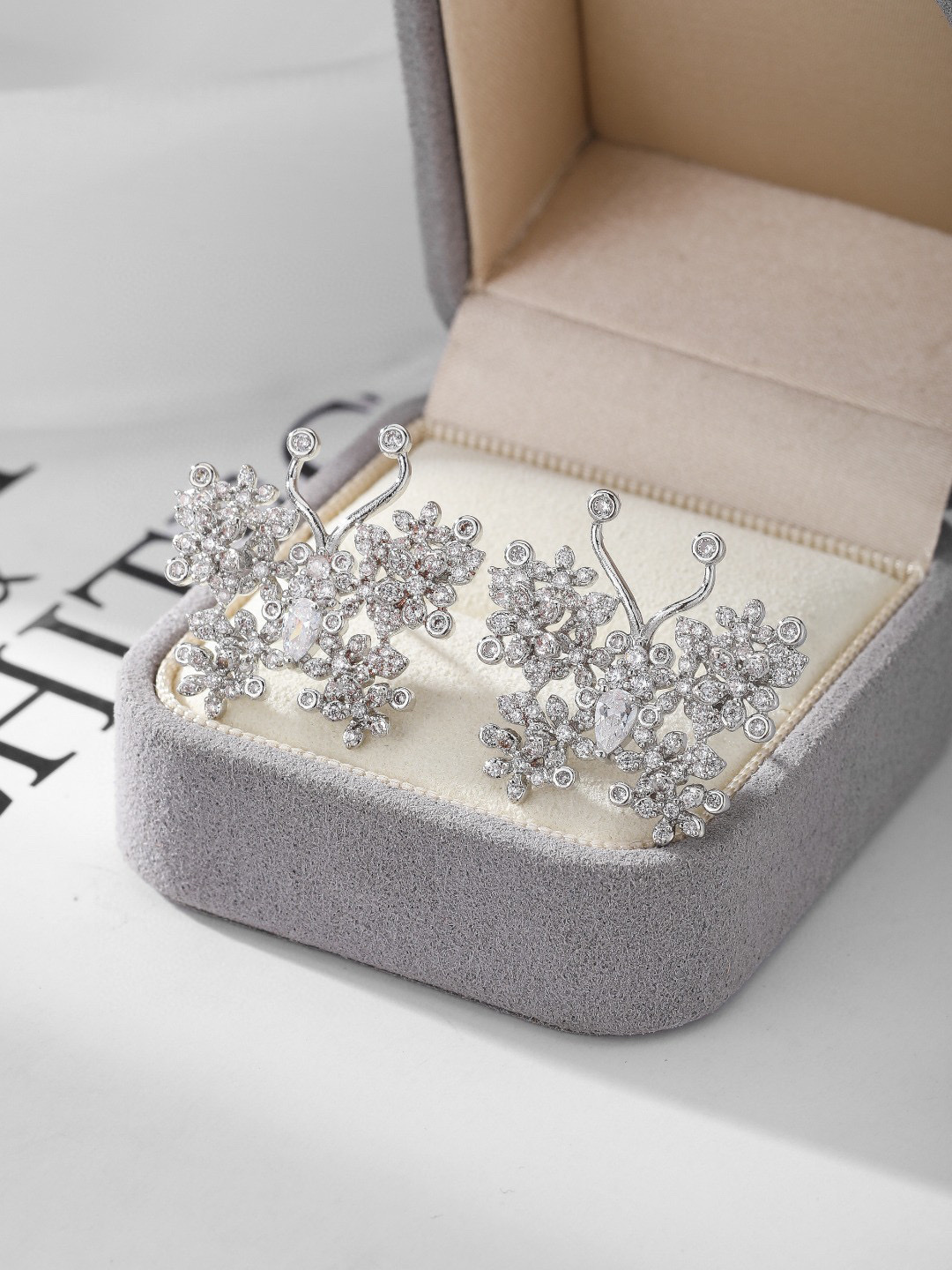 玫瑰金磨砂耳钉 高级感饰品 简约时尚耳环 独特设计耳饰 优雅女士耳环耳饰饰品产品图