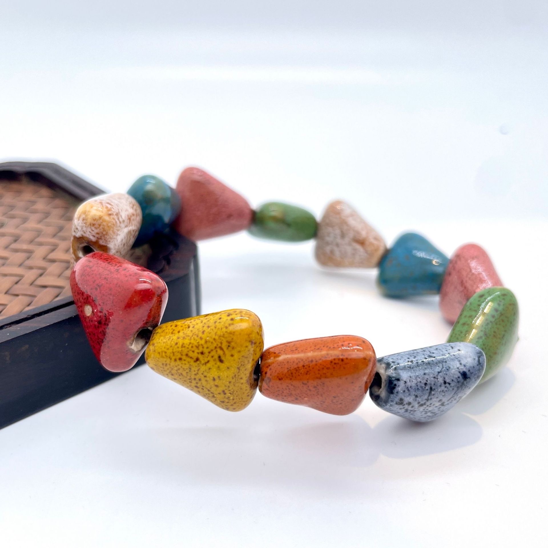 水晶手链女款时尚饰品 水晶手串独特设计 优雅手链闪耀光泽 高档水晶饰品手链手链手链详情图6