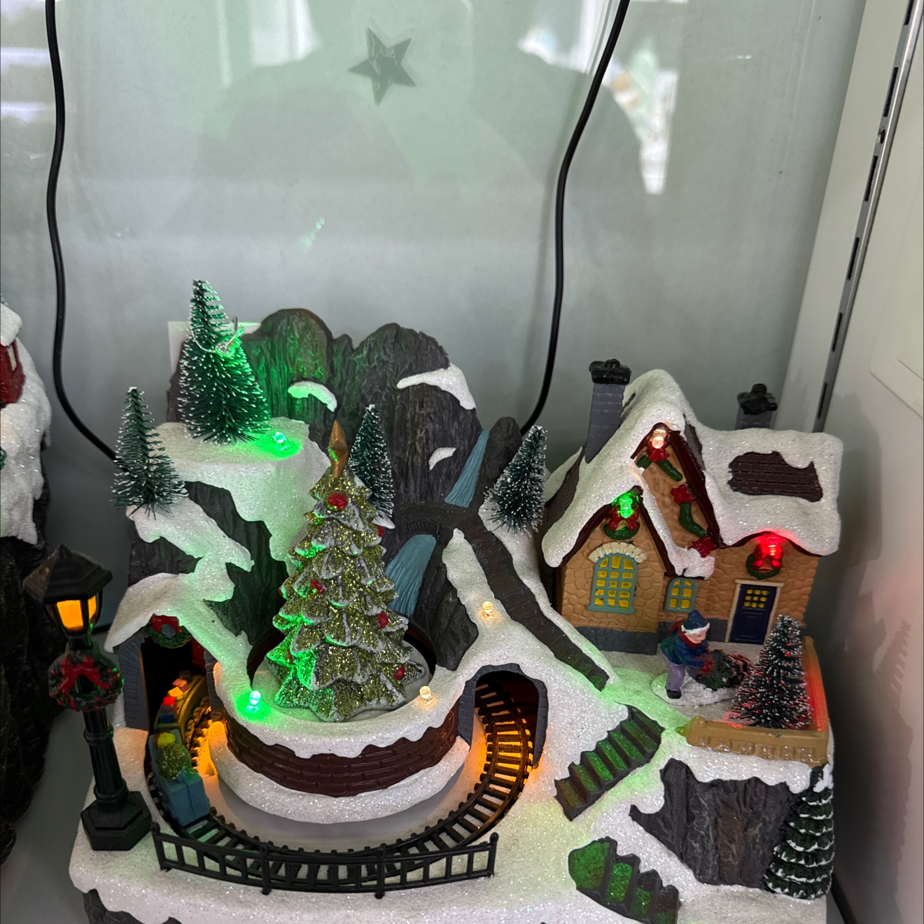 日用树脂工艺品 独特设计树脂工艺品 家居装饰品
详情图2