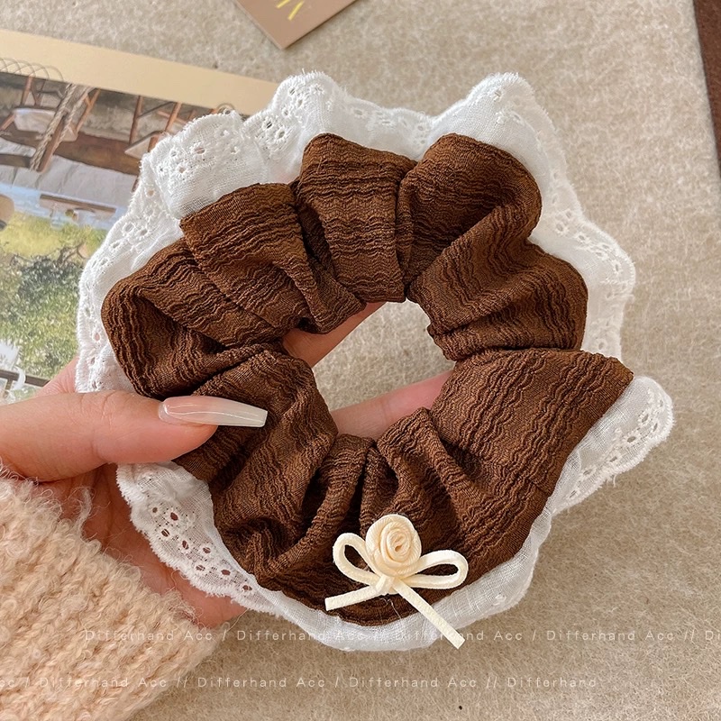 The new popular large intestine hair band and headband are high-end accessories. They are elegant hair accessories for women and simple yet fashionable hair band decorations detail image 5