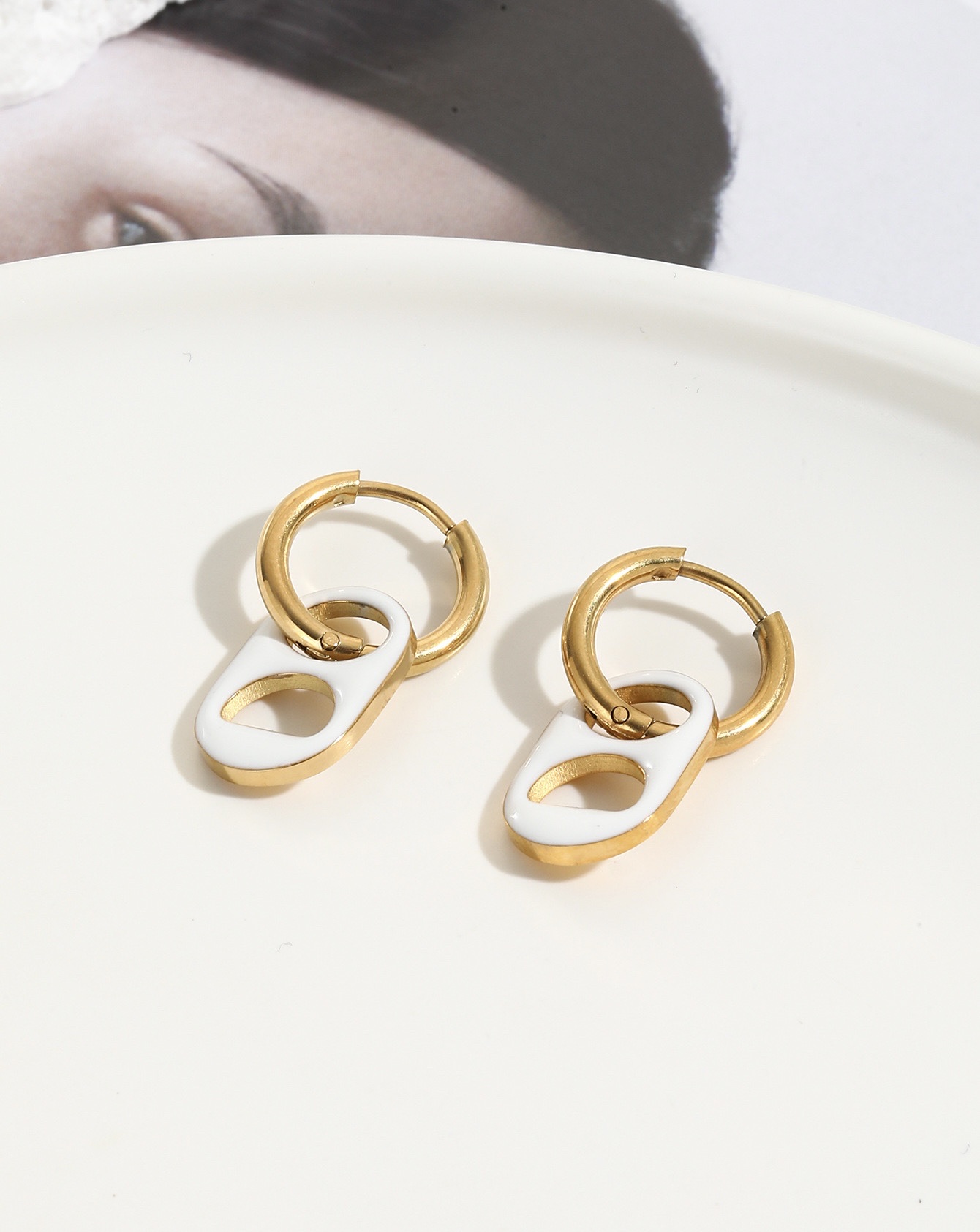 爆款滴油小猪鼻吊坠耳环 18K镀金易拉罐环耳扣女生气质瓶盖环耳钉 细节图