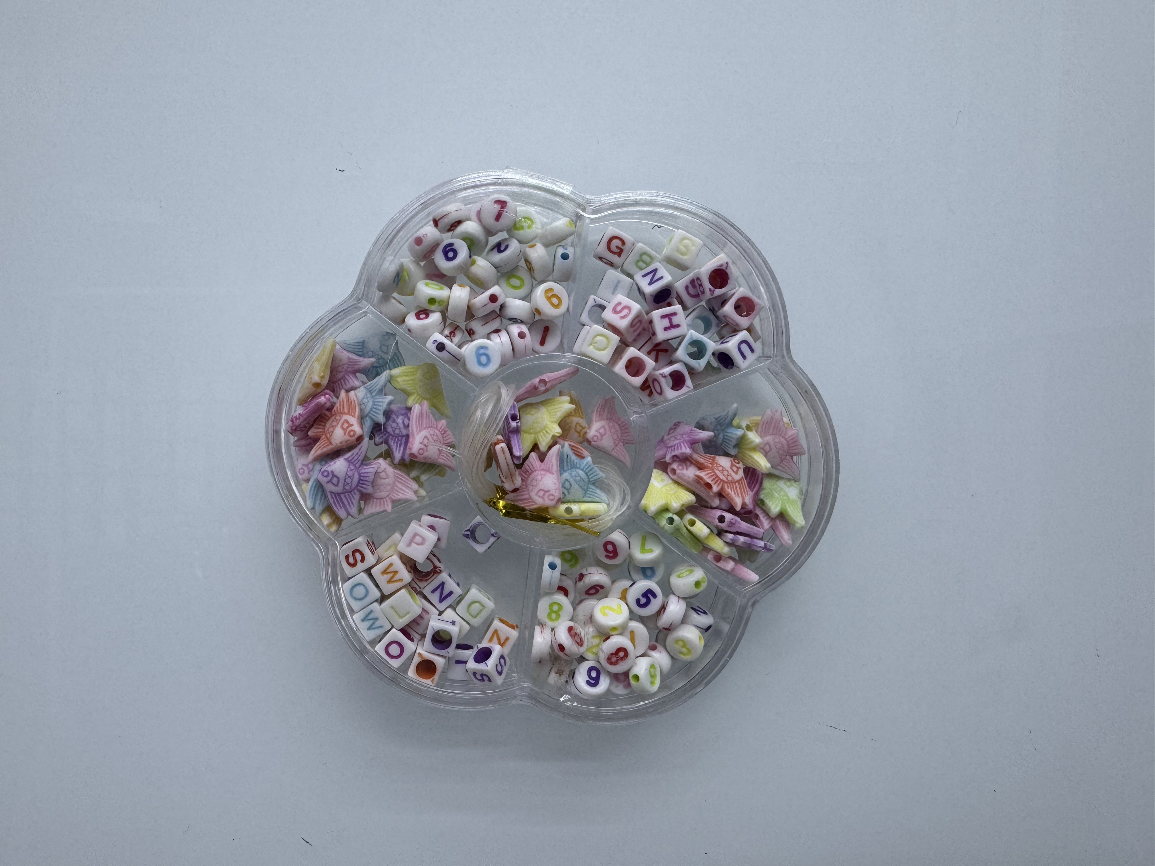 PS小梅花盒串珠，7格DIY串珠，儿童益智，可爱，时尚玩具详情图3