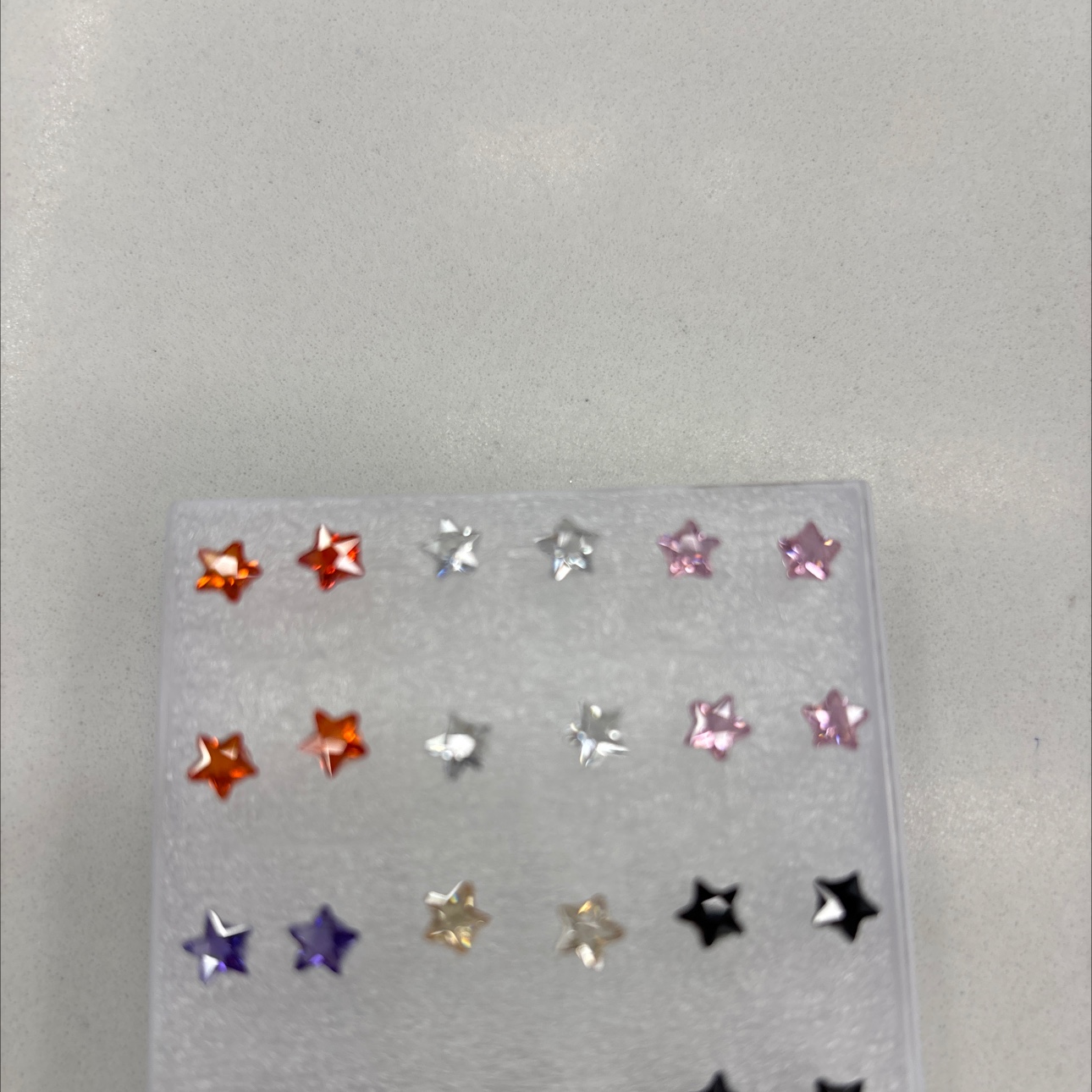 抗过敏耳钉矽胶针耳饰 高质量饰品 简约时尚耳饰 精致耳钉耐磨耐腐蚀轻盈舒适