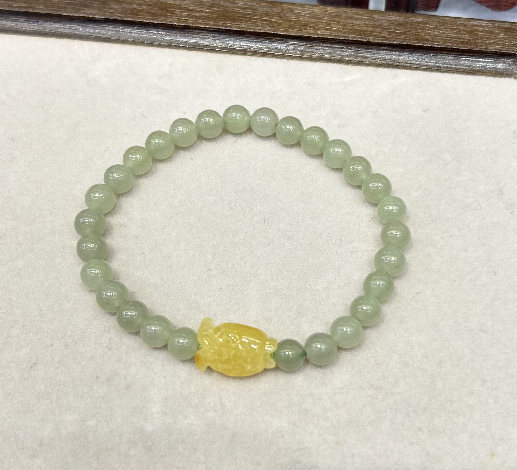 国潮产地来自青海料天然和田玉晴水色手串美观大方