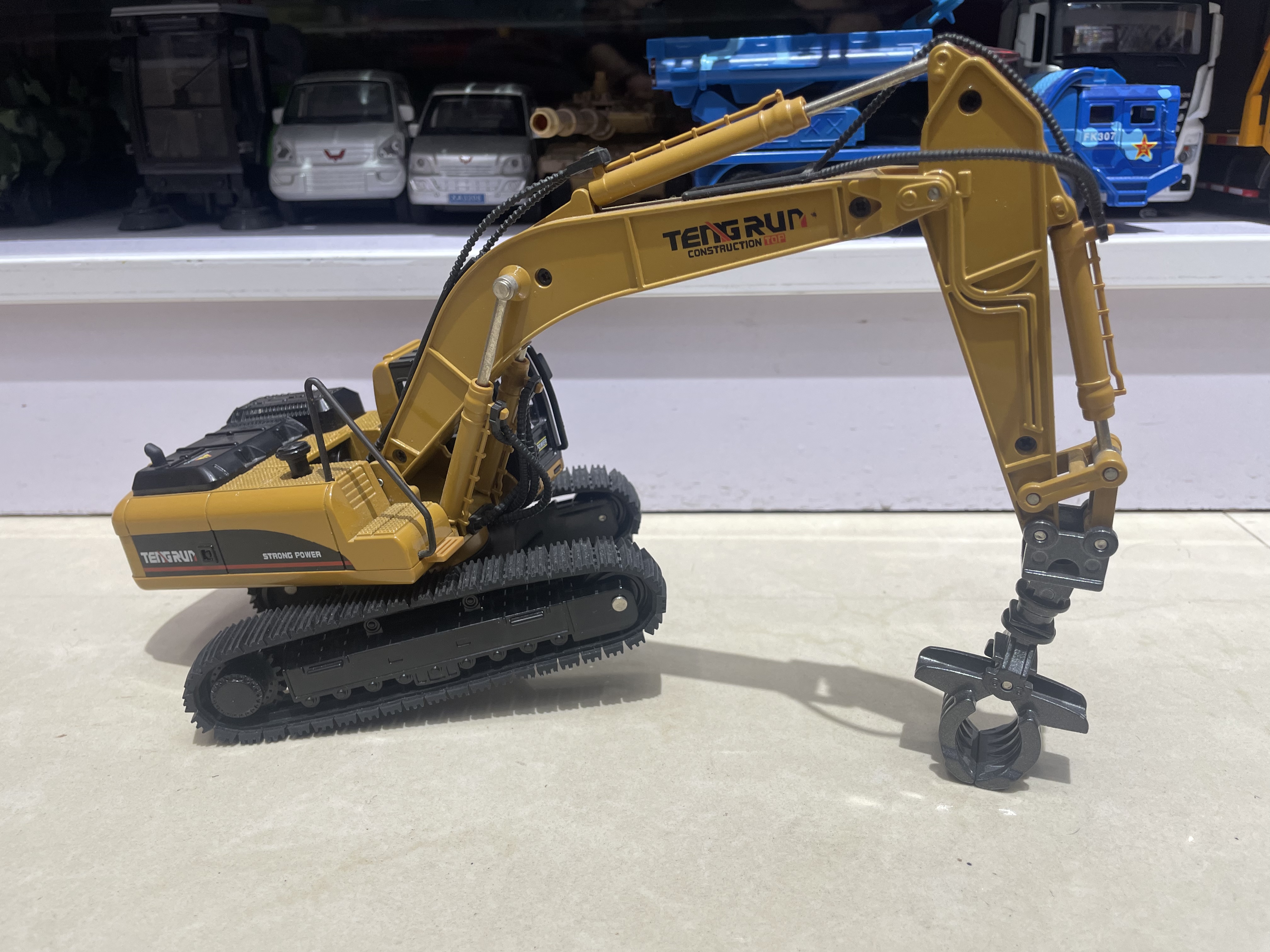 重合金工程履带抓木机详情图6