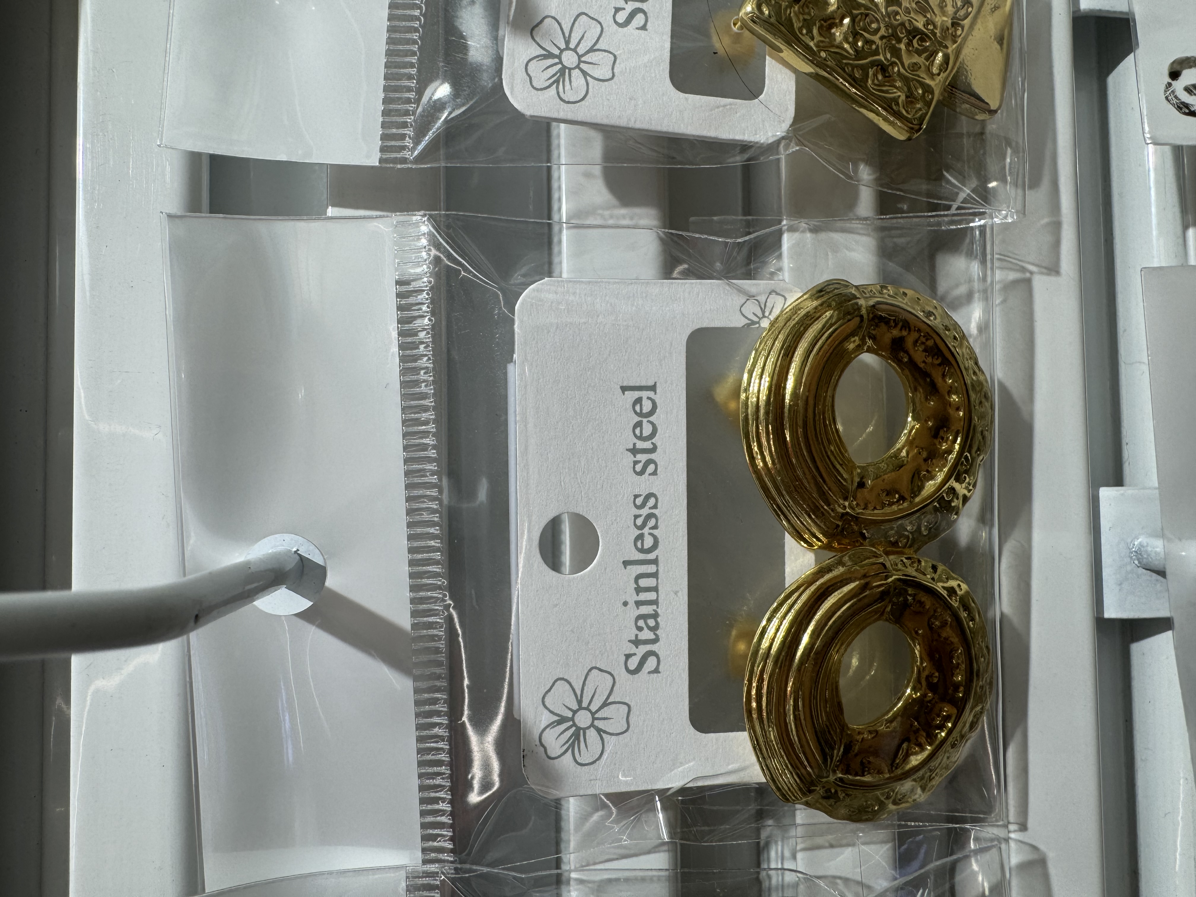 钛钢耳钉不锈钢耳饰 简约时尚个性饰品 轻奢耳饰耳钉耐磨耐腐蚀无过敏反应