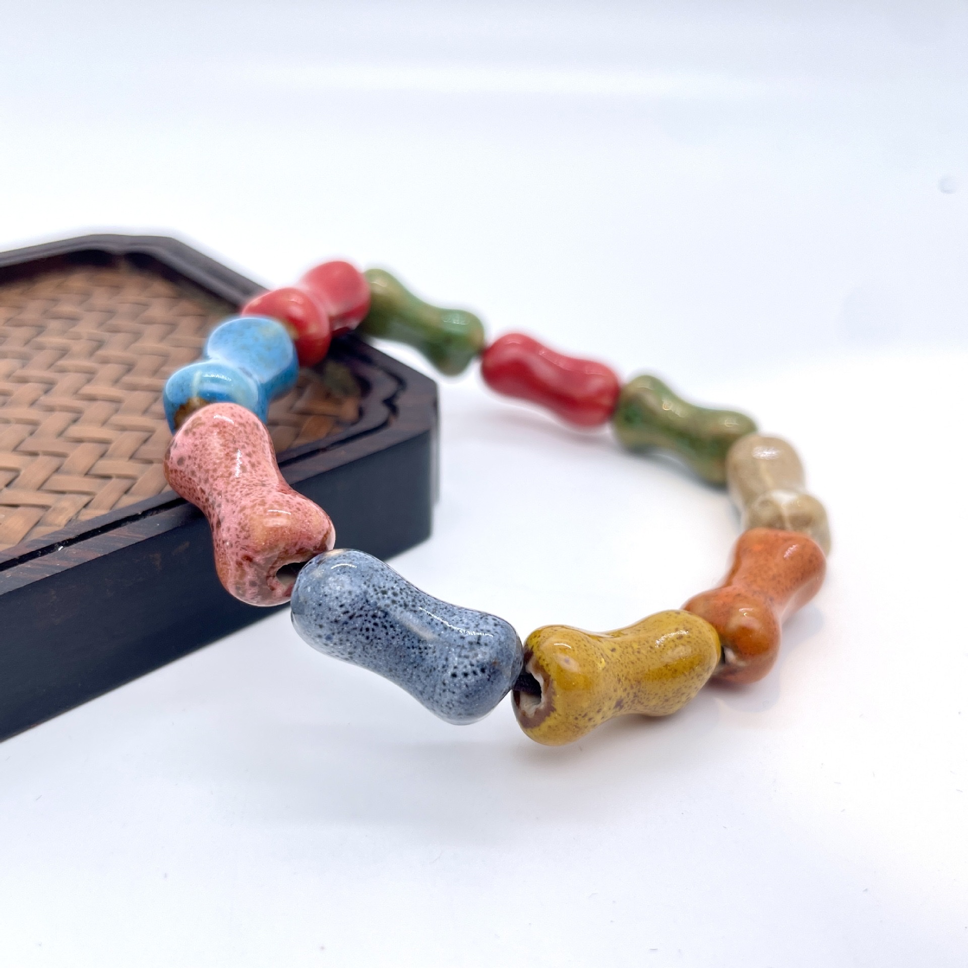 水晶手链女款时尚饰品 水晶手串独特设计 优雅手链闪耀光泽 高档水晶饰品手链手链手链详情图10