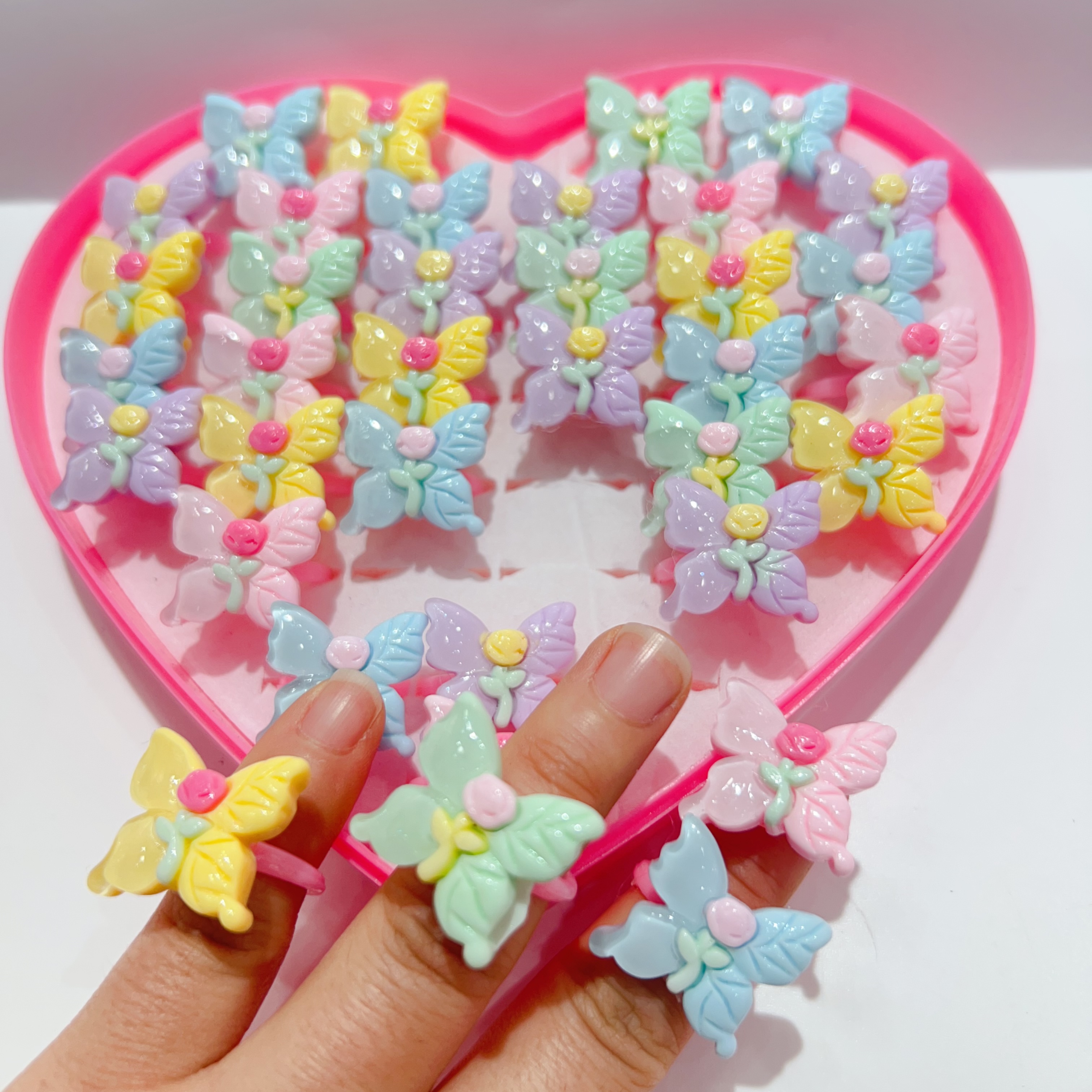 Children's butterfly ring 36 pieces heart-shaped box set ring, adjustable ring accessory for children, Little princess jewelry, cartoon accessory for girls, Birthday gift, Warm Accessory 1 detail image 2