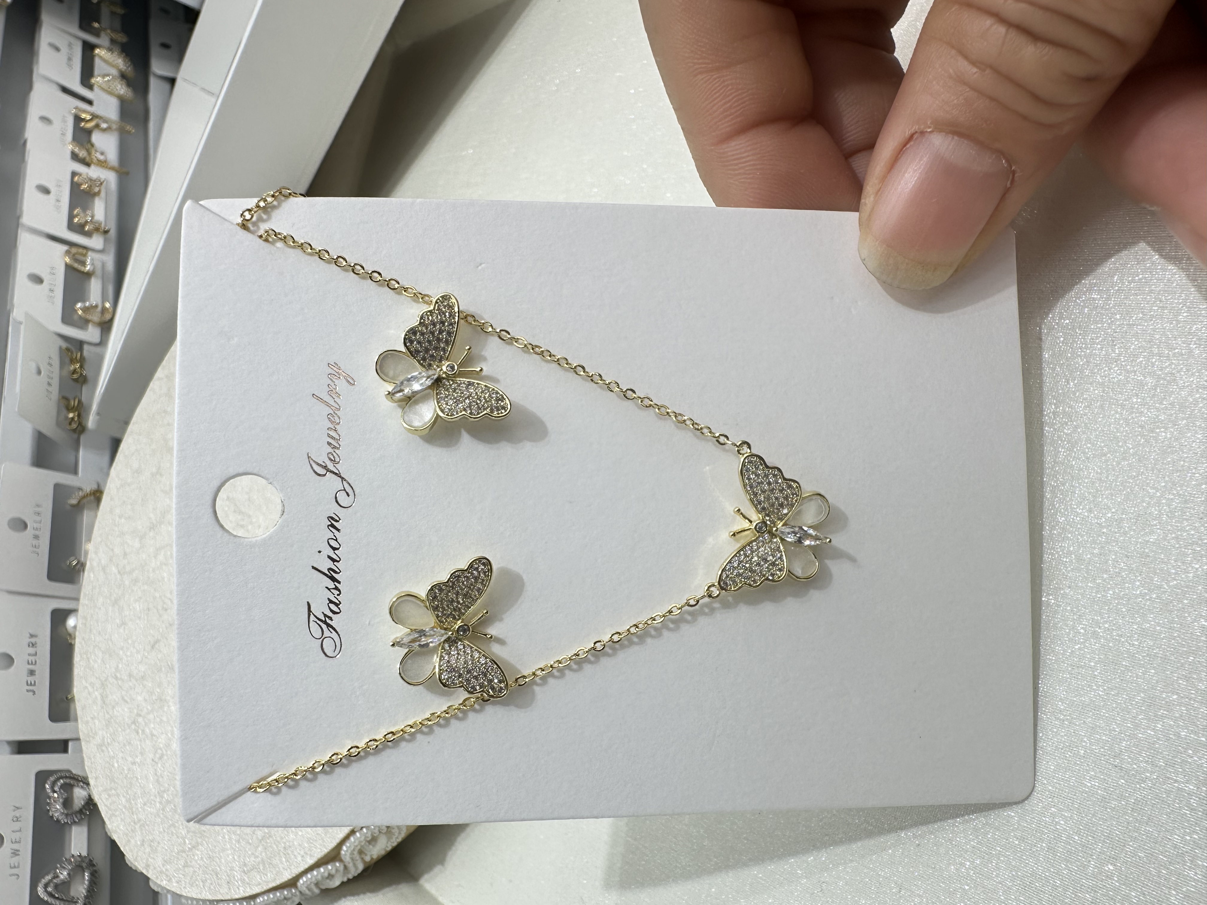 吊坠拼接气质珍珠项链 女士款珍珠饰品 简约大方优雅首饰项链详情图3