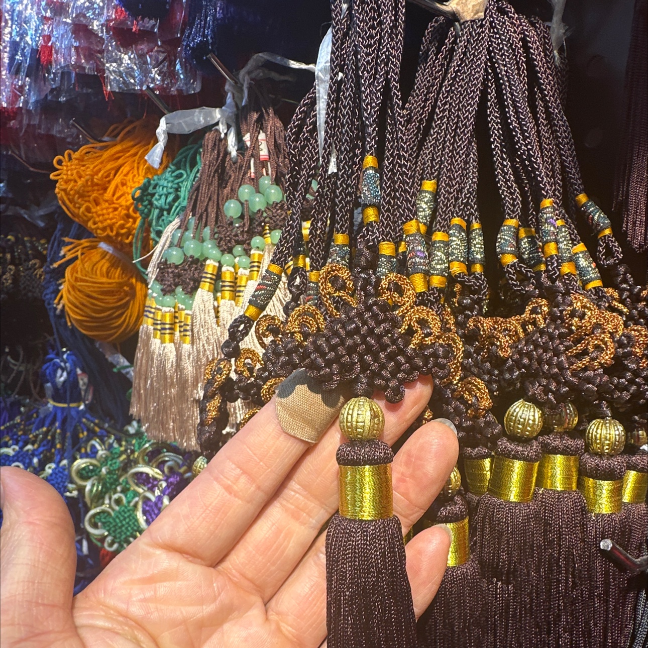 2025年新款精品高端手工编织庆结十流须，可用于包挂车挂家里装修专用等