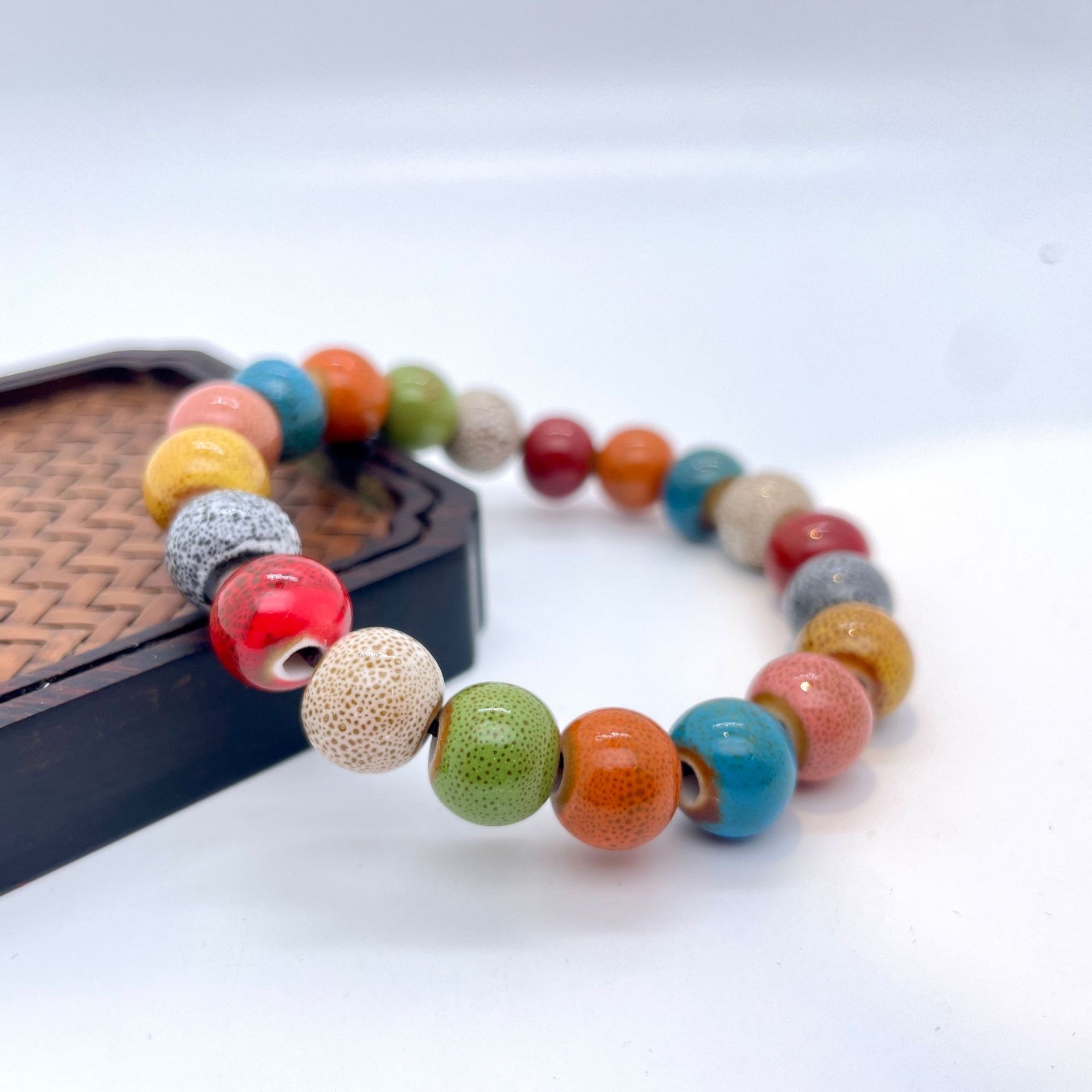 水晶手链女款时尚饰品 水晶手串独特设计 优雅手链闪耀光泽 高档水晶饰品手链手链手链详情图9