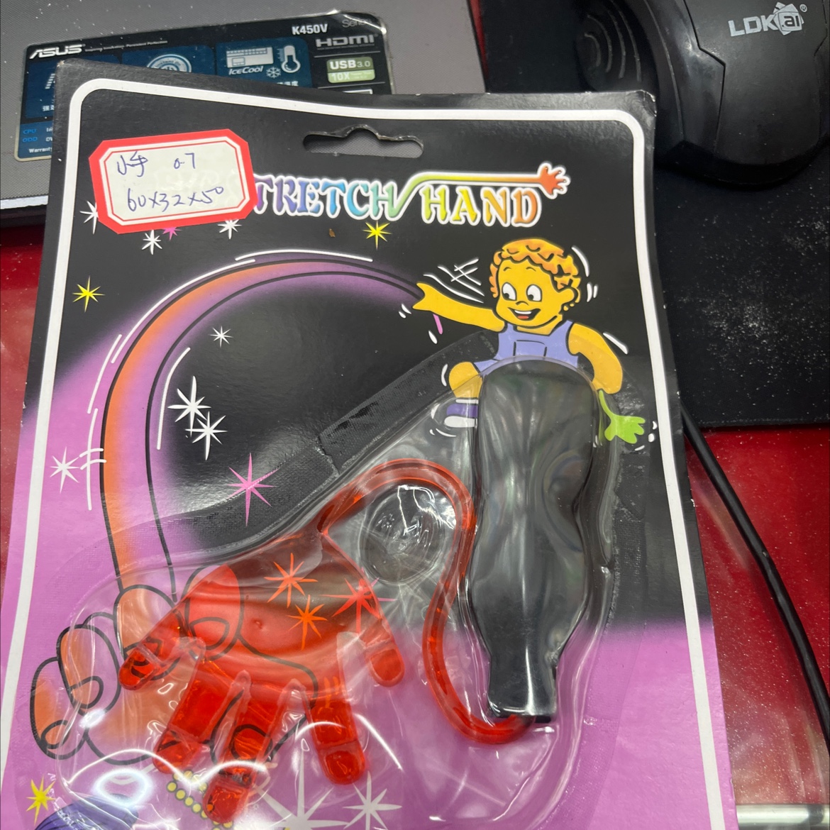 吸卡手柄小手，安全无毒，新奇特玩具，整人玩具，儿童创意礼品安全材质细节图