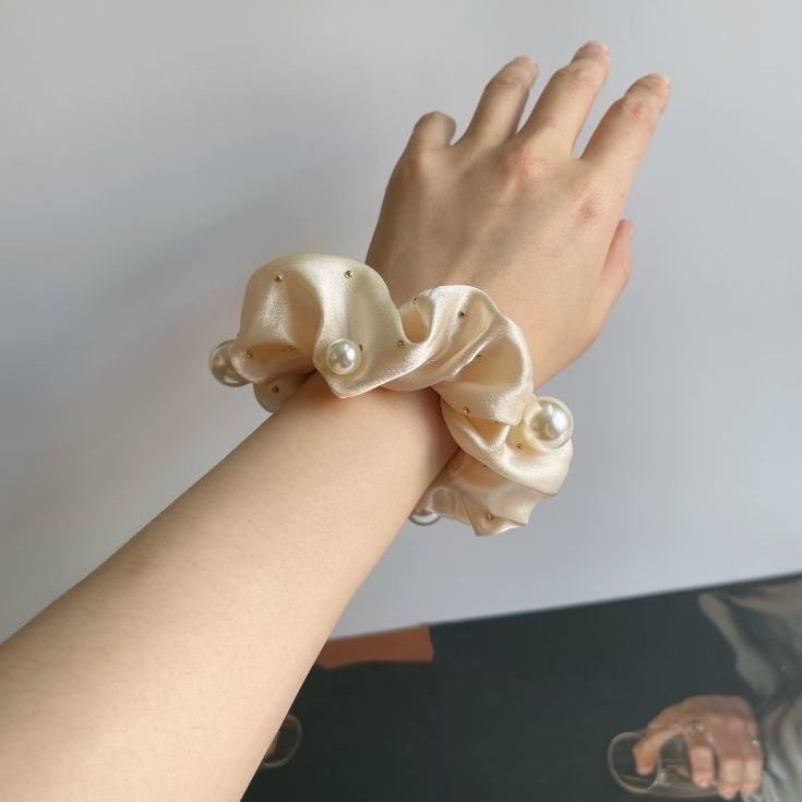 New and niche bow headwear for girls, high appearance level, large intestine hair band, Korean Instagram hair tie, best-selling Instagram style hair band, hair tie accessories, hair band, hair accessory, mesh large intestine hair band Specification image