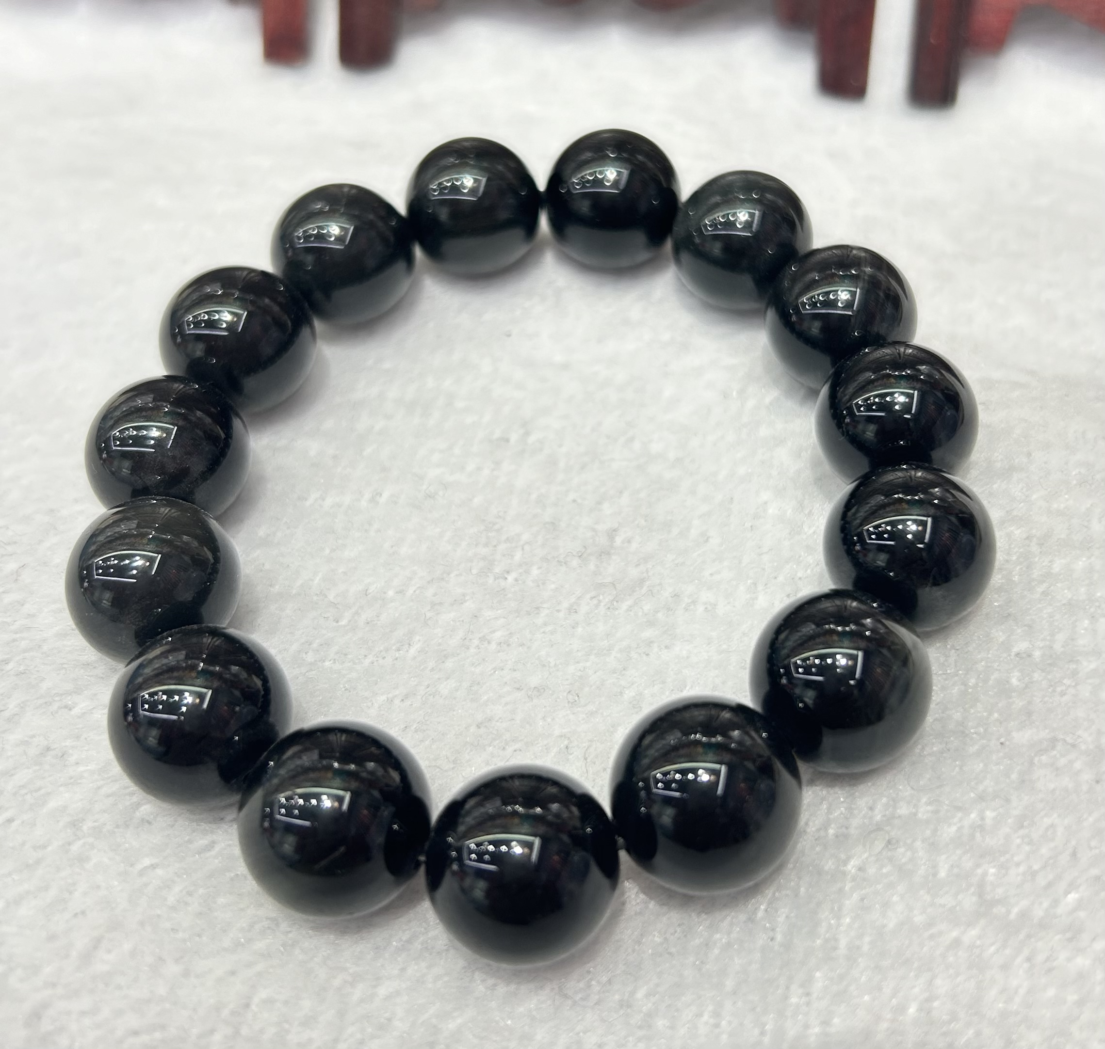 国潮黑曜石手串佩戴大方得体有内涵个性十足