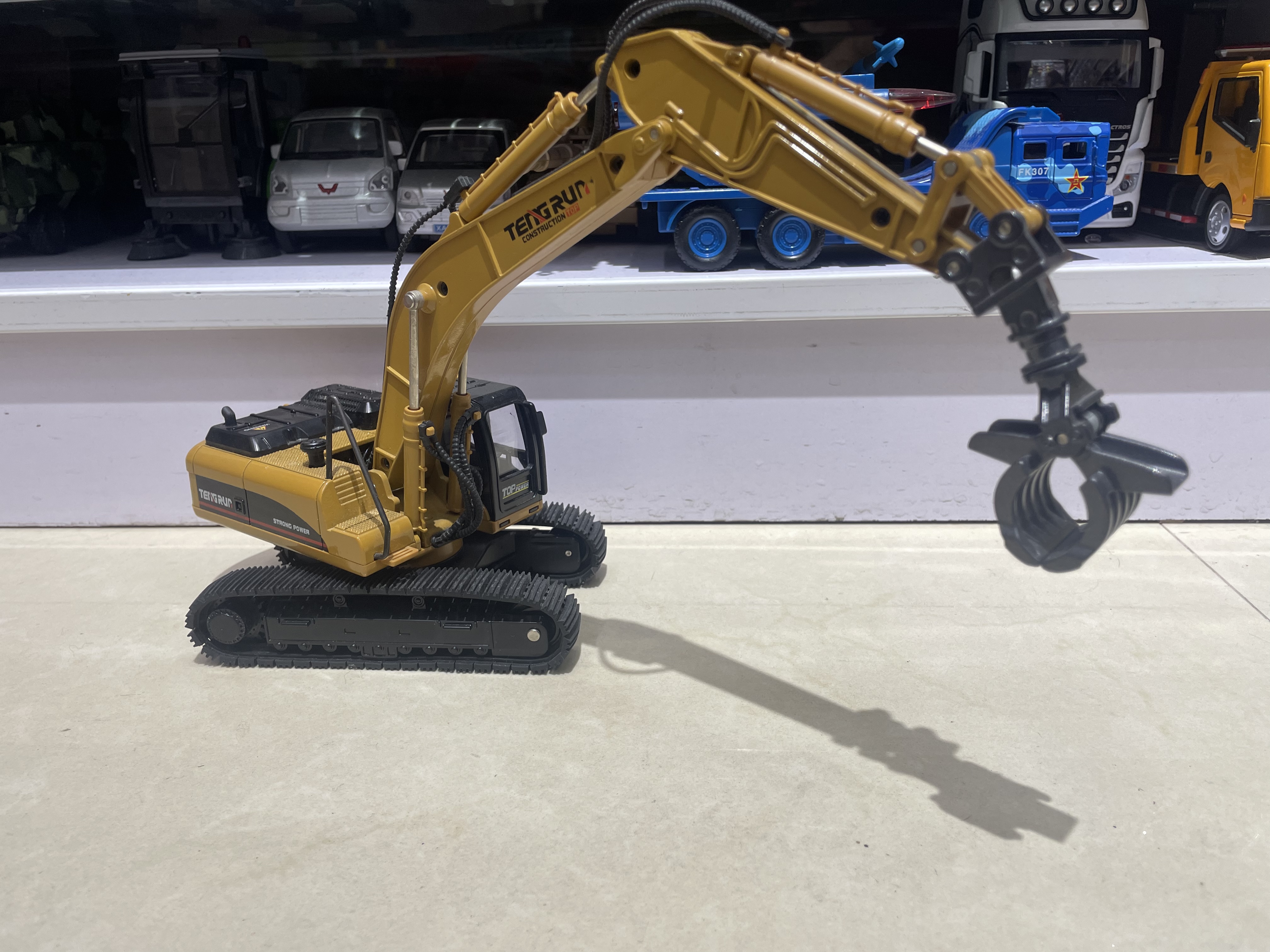 重合金工程履带抓木机详情图5