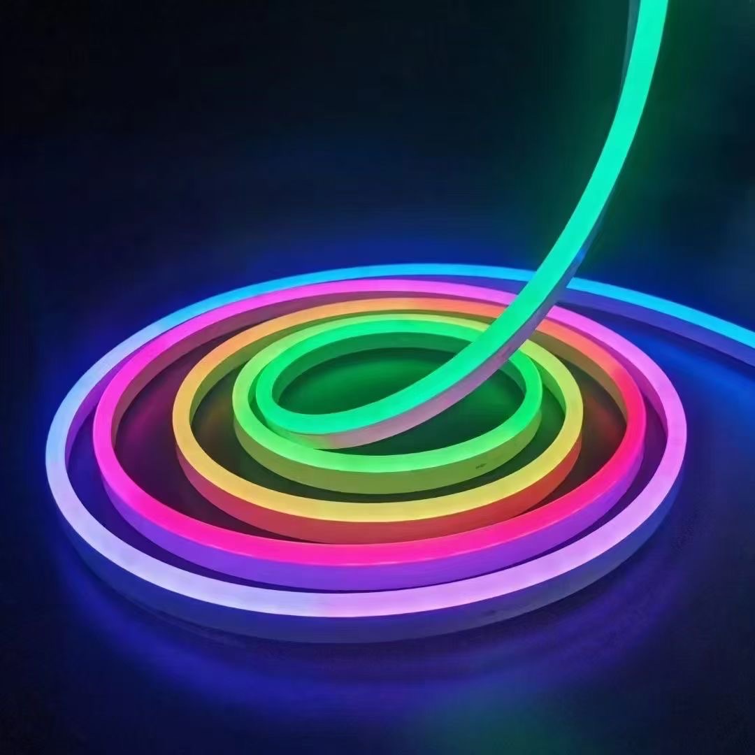 彩色星星灯带 灯泡灯串 彩灯装饰 灯带照明 环保节能 美观大方 适用于家庭装饰和节日庆典灯带