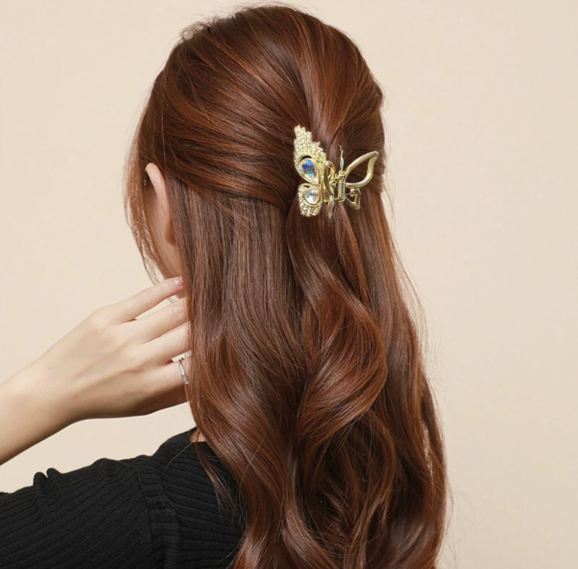 "National Trend Series Metal butterfly grabber for women, 2025 new style, high-end look, small back of the head shark clip, semi-tied hair accessory, hairpin. Specification image