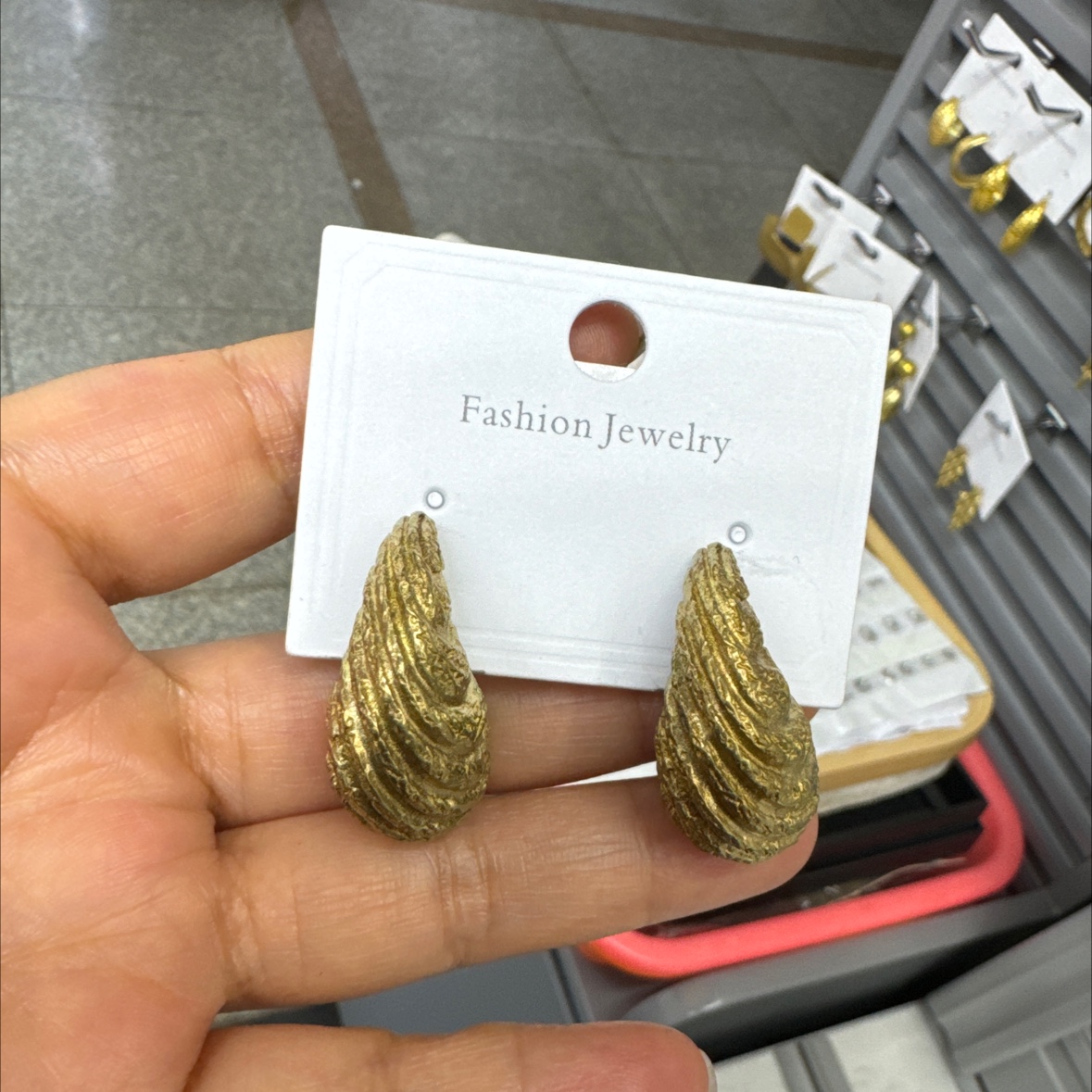 Copper matte stud earrings, exquisite accessories, elegant earrings, fashionable earrings, trendy ladies, European and American style
